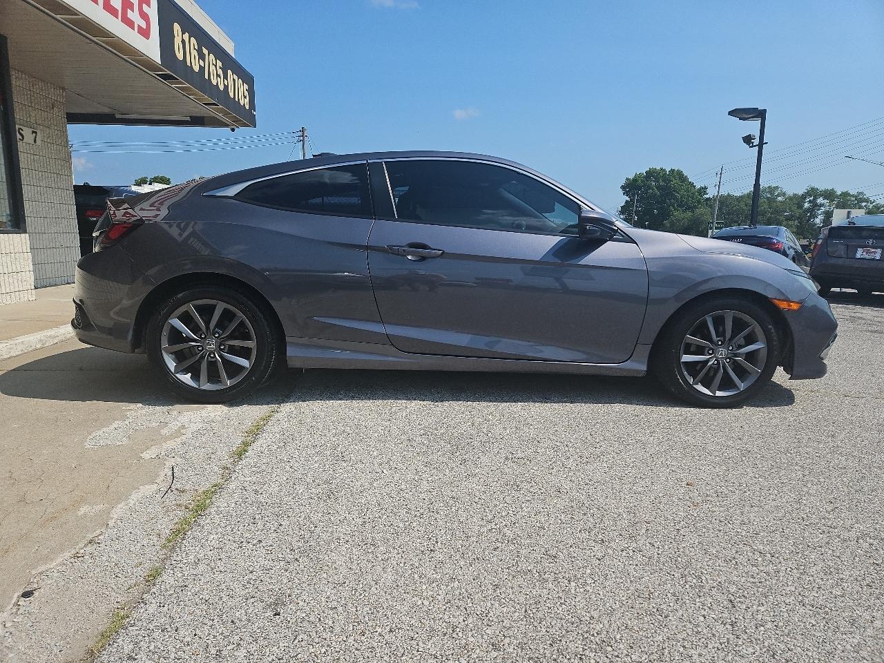 Honda Civic EX coupe 2019