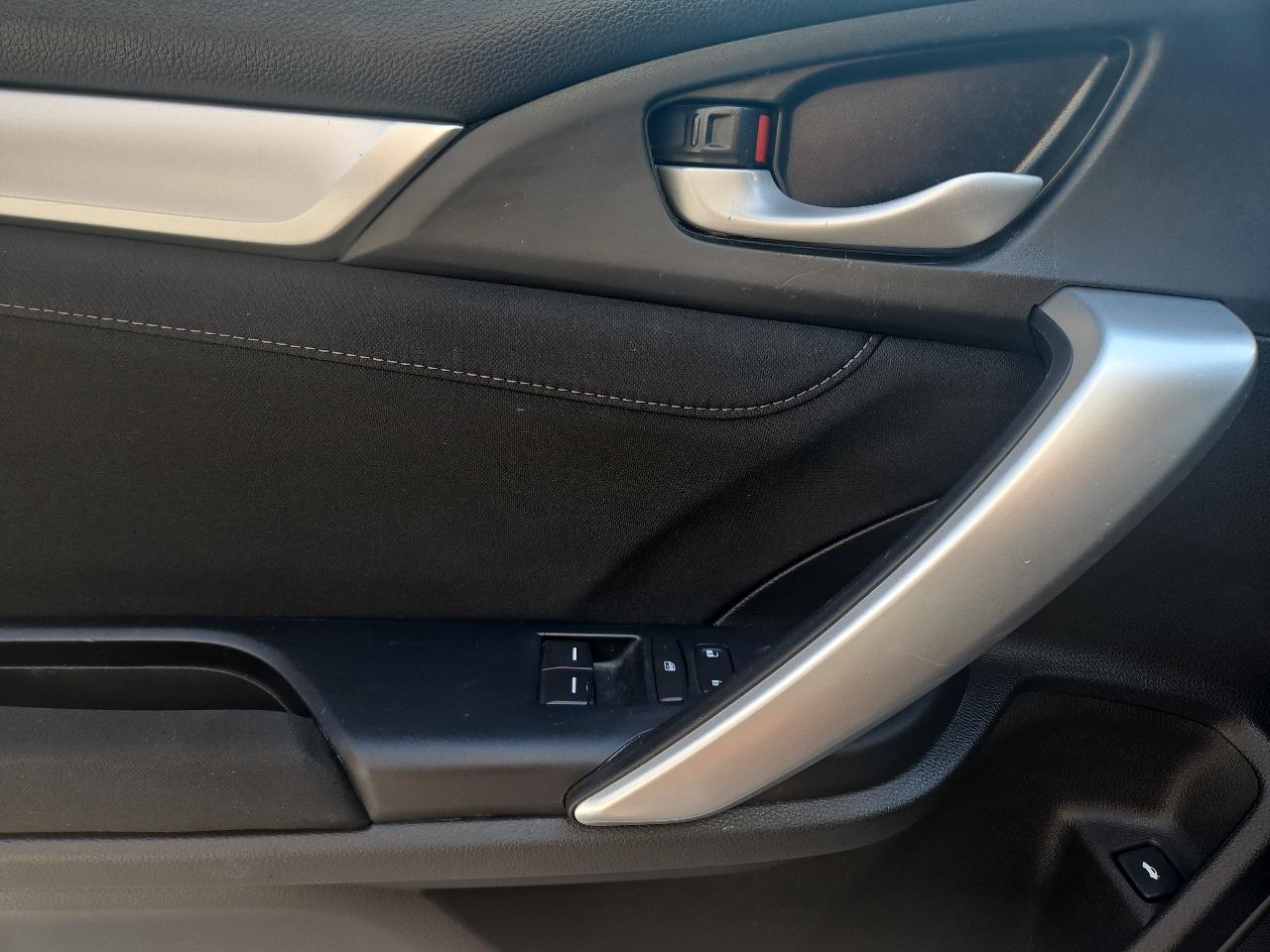 Honda Civic EX coupe 2019