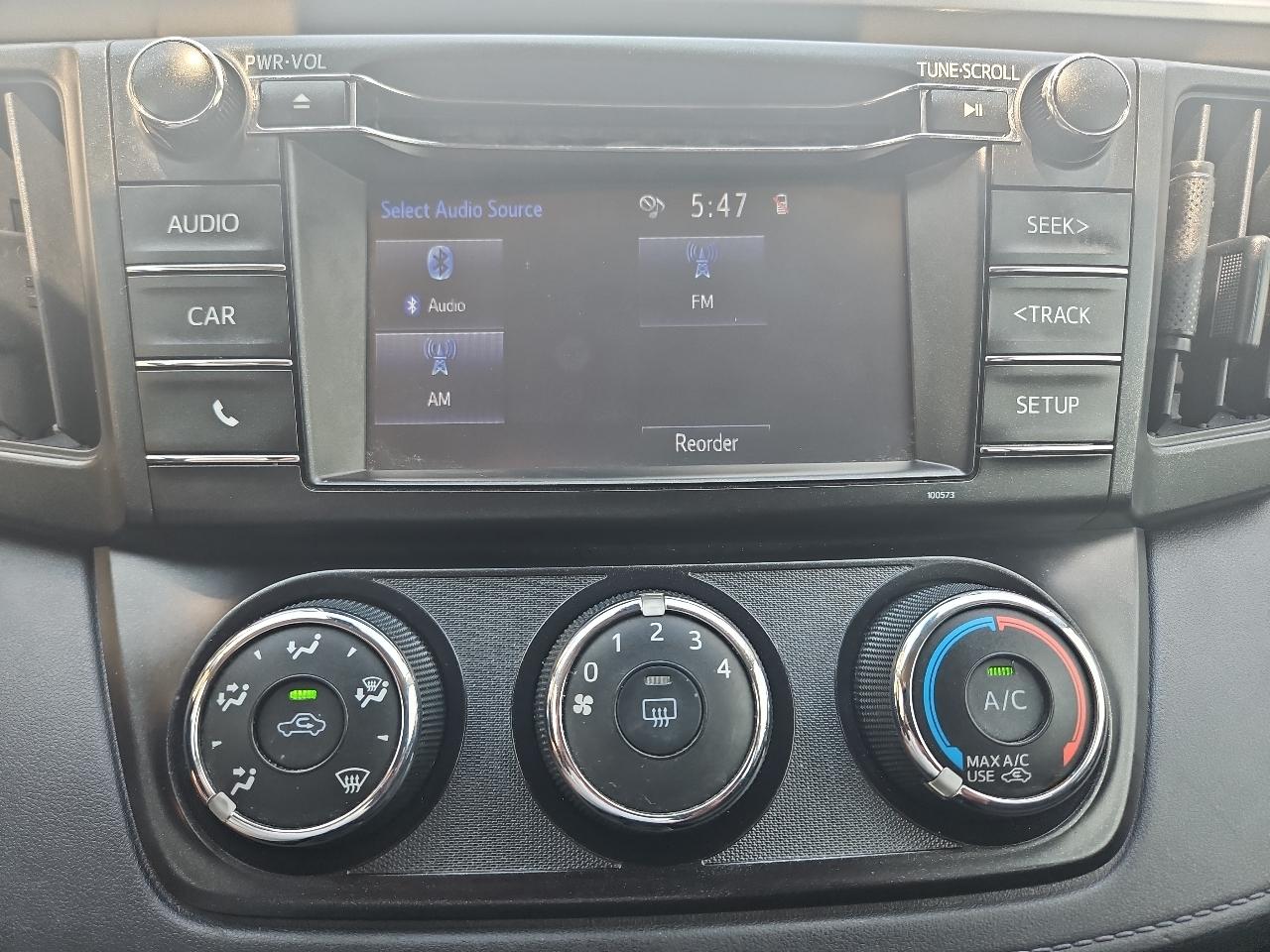 Toyota RAV4 LE 2017