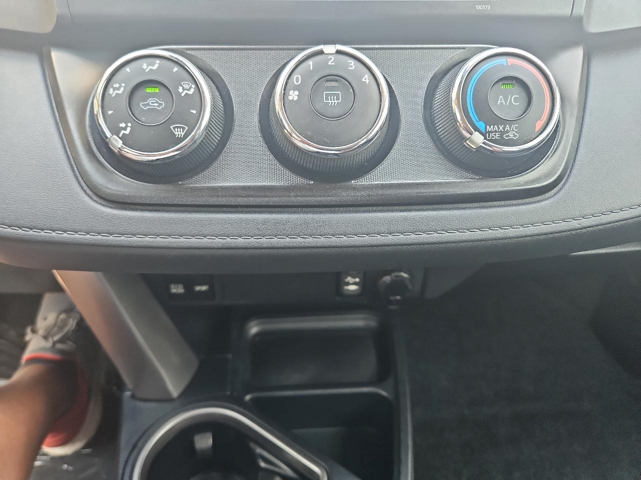 Toyota RAV4 LE 2017