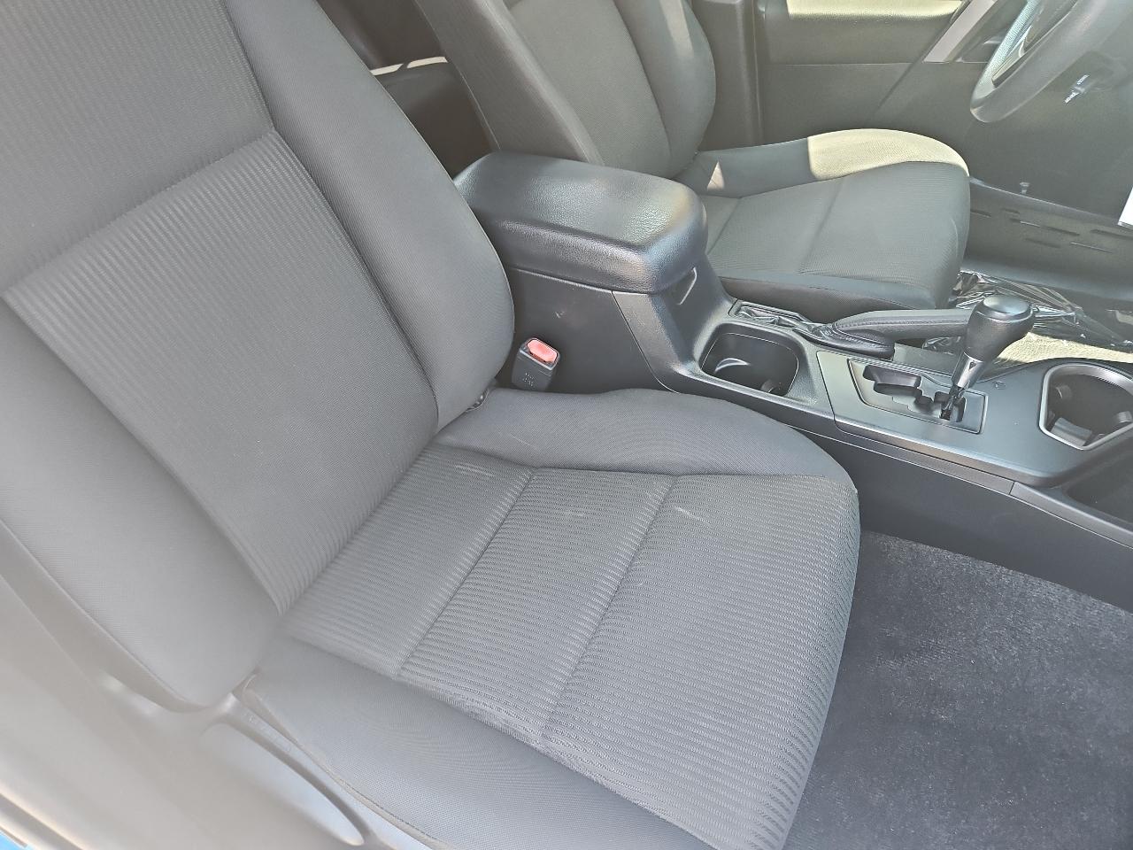 Toyota RAV4 LE 2017