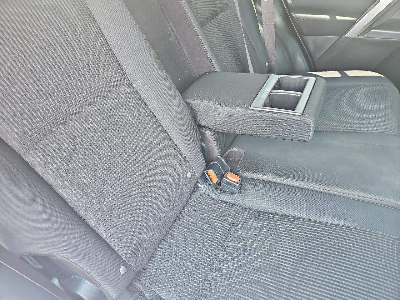 Toyota RAV4 LE 2017
