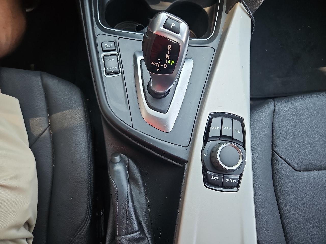 BMW 3-Series 320i xDrive Sedan 2018