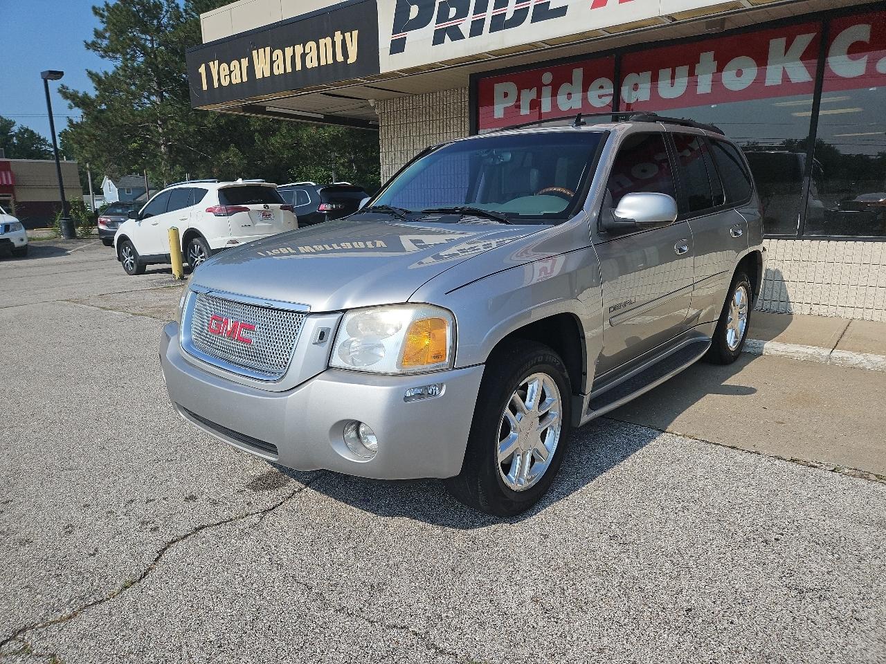 GMC Envoy Denali 4WD 2006