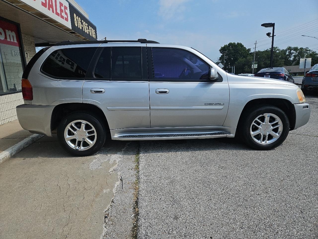 GMC Envoy Denali 4WD 2006