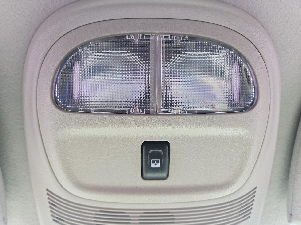 GMC Envoy Denali 4WD 2006