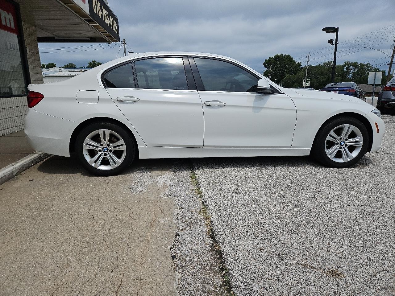 BMW 3-Series 330xi Sedan 2018