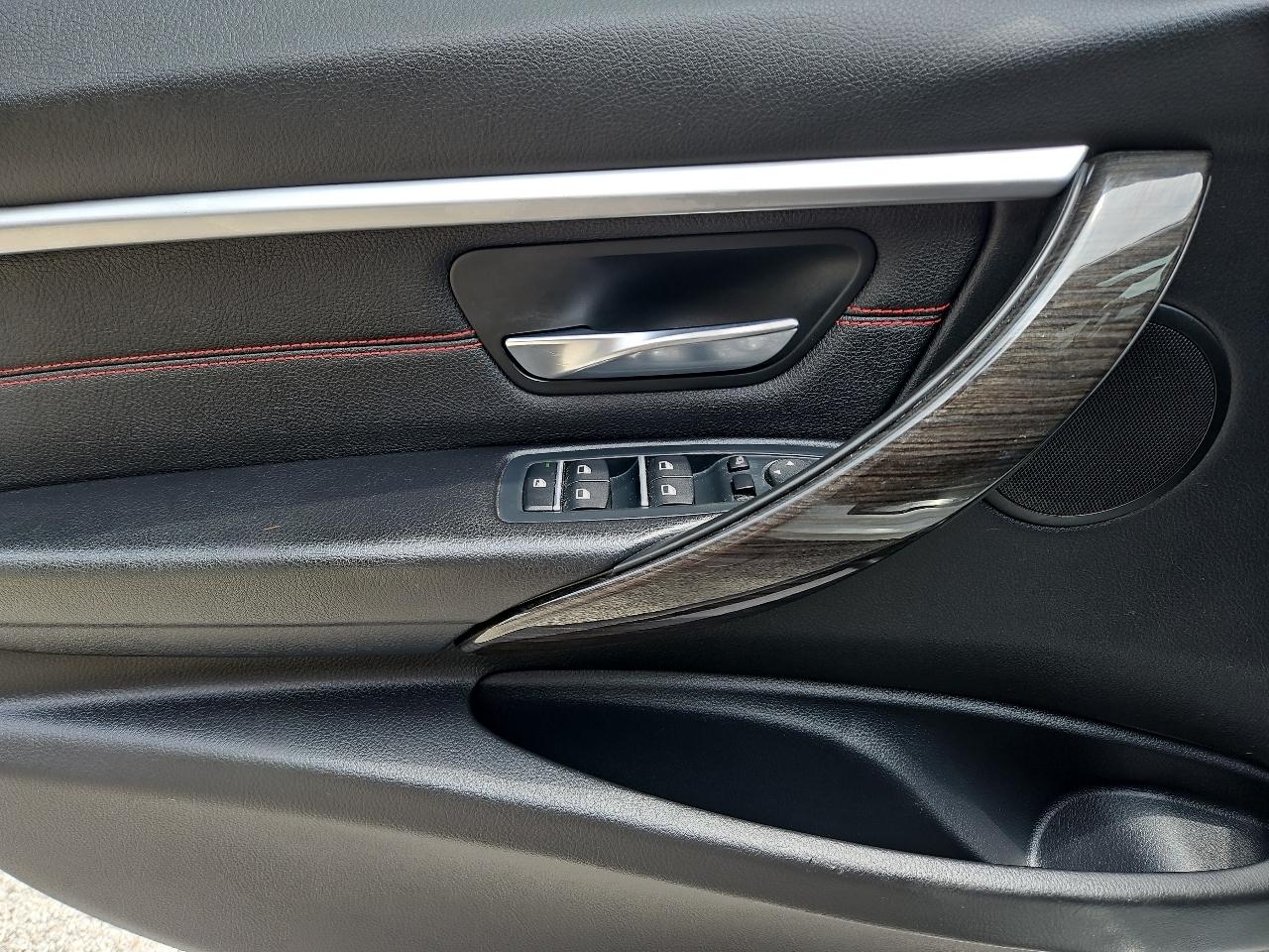 BMW 3-Series 330xi Sedan 2018