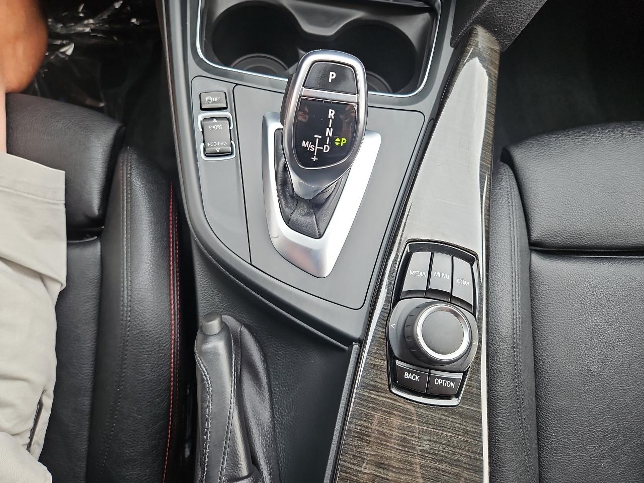 BMW 3-Series 330xi Sedan 2018
