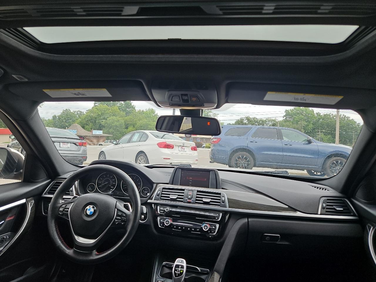 BMW 3-Series 330xi Sedan 2018