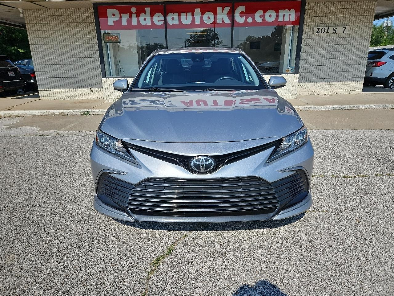 Toyota Camry LE 2021