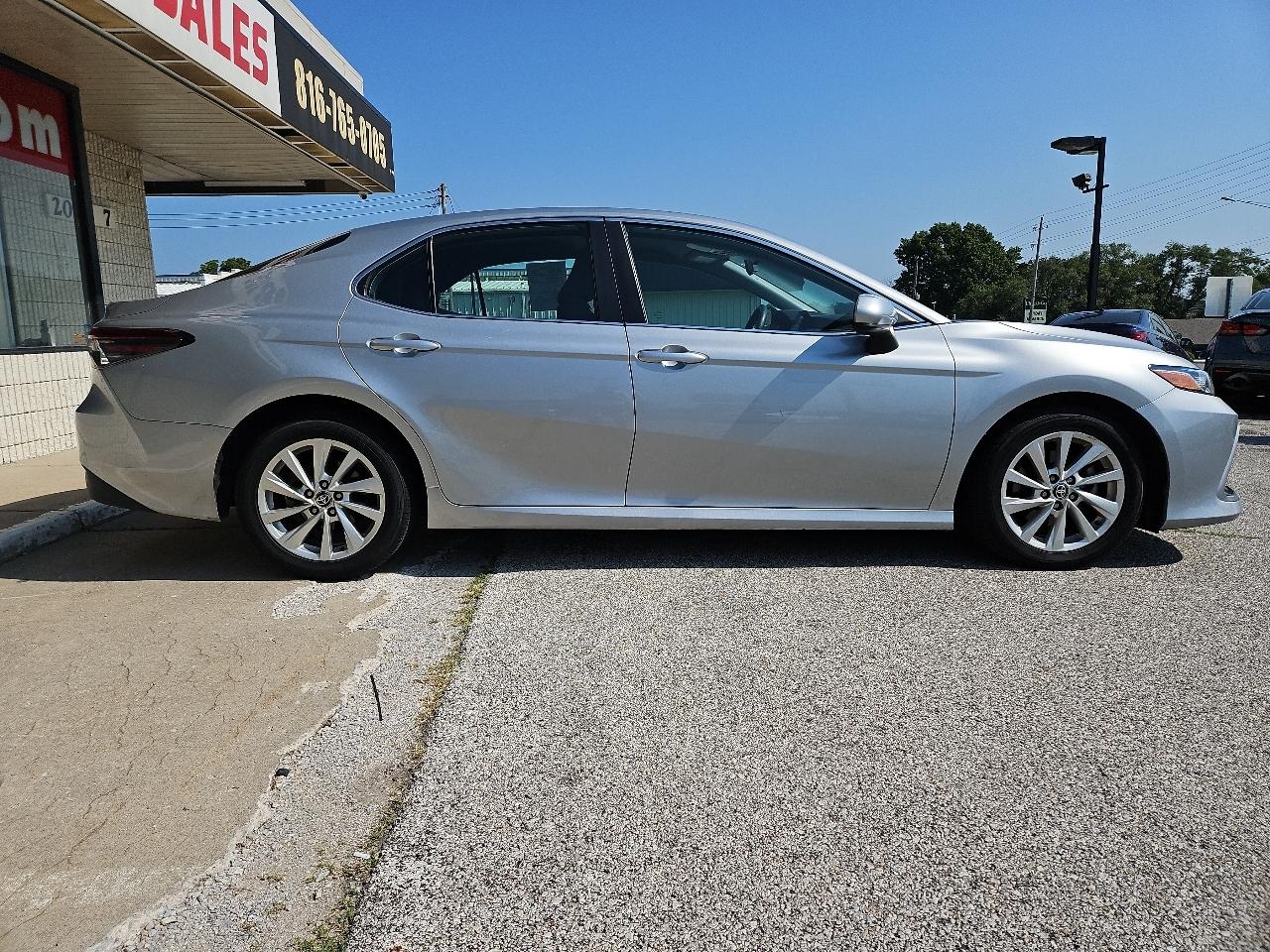 Toyota Camry LE 2021