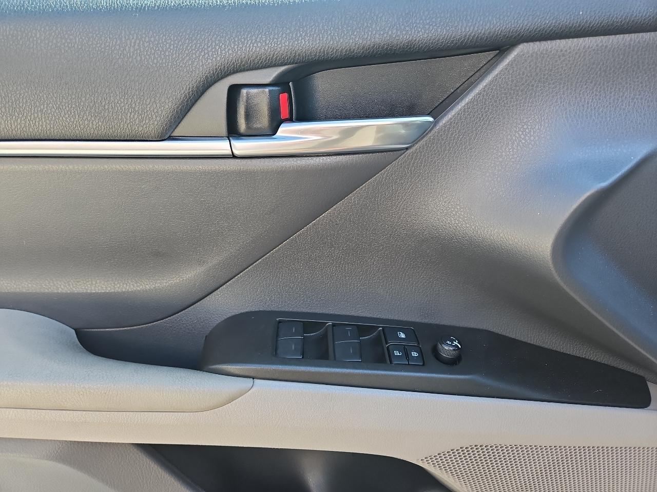Toyota Camry LE 2021