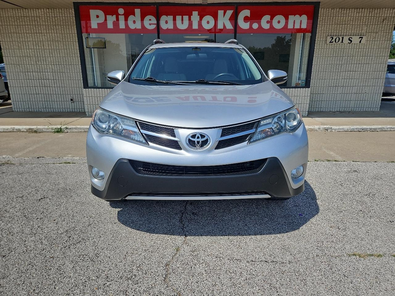 Toyota RAV4 XLE AWD 2015