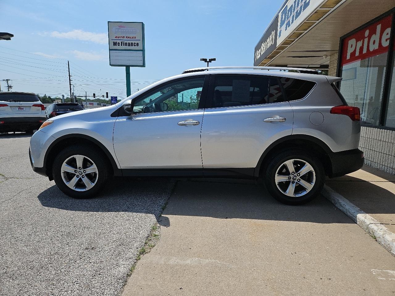 Toyota RAV4 XLE AWD 2015