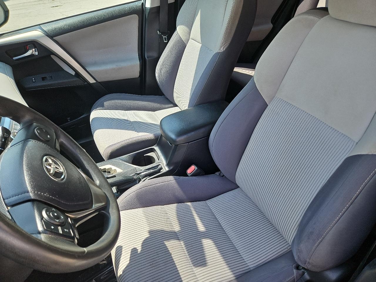 Toyota RAV4 XLE AWD 2015
