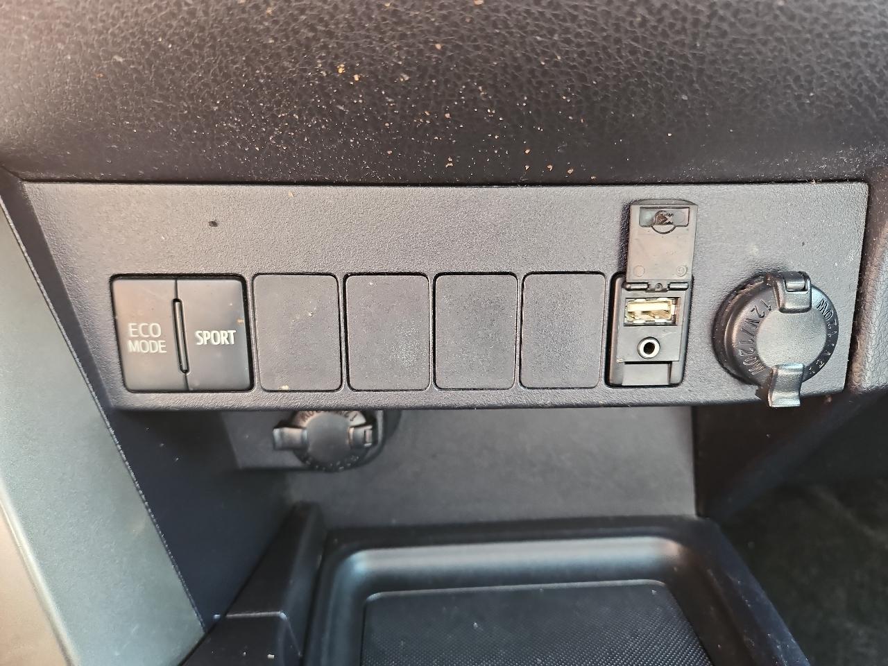 Toyota RAV4 XLE AWD 2015