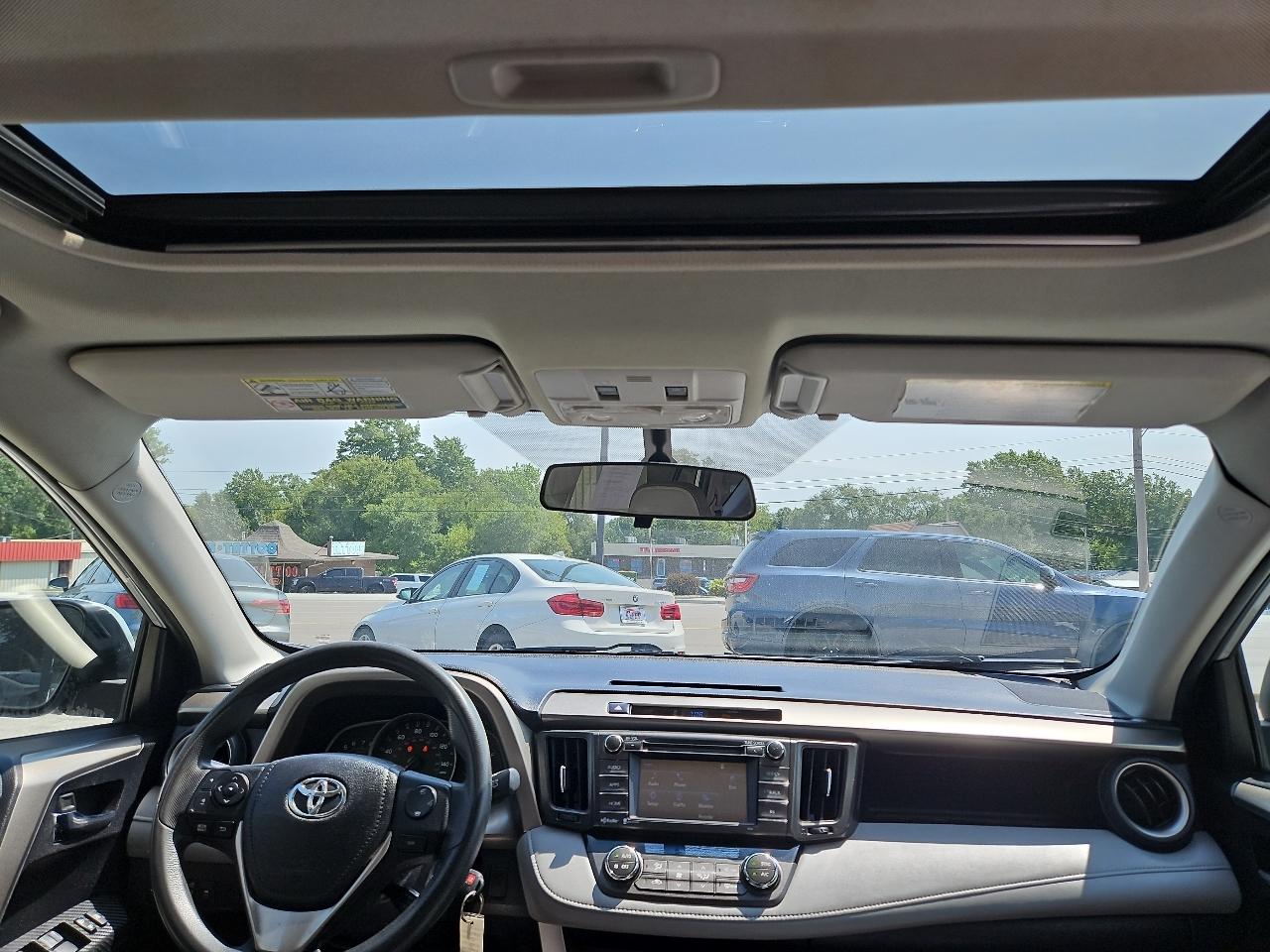 Toyota RAV4 XLE AWD 2015