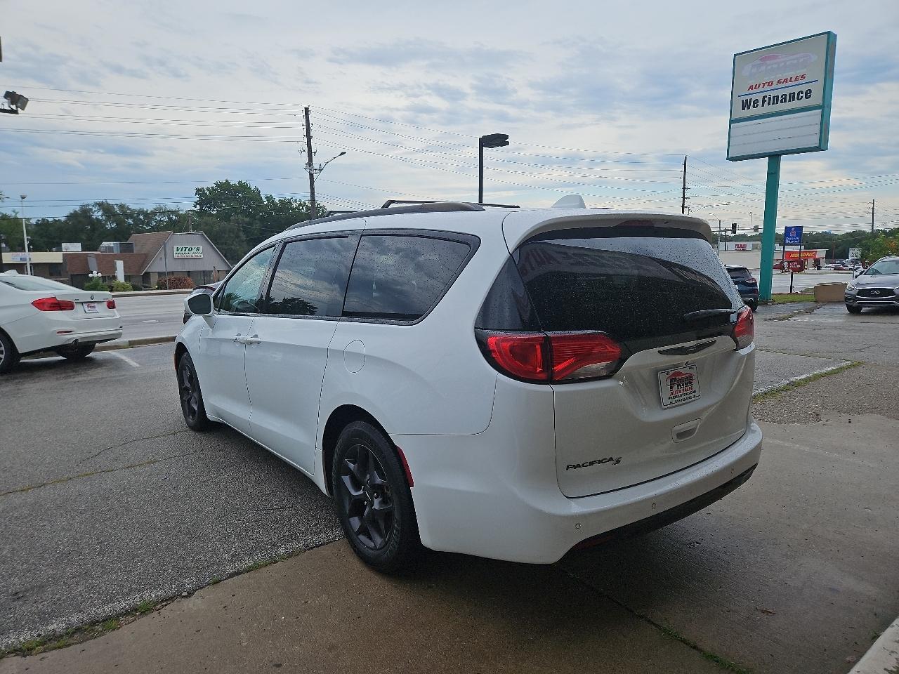 Chrysler Pacifica Touring-L Plus 2018