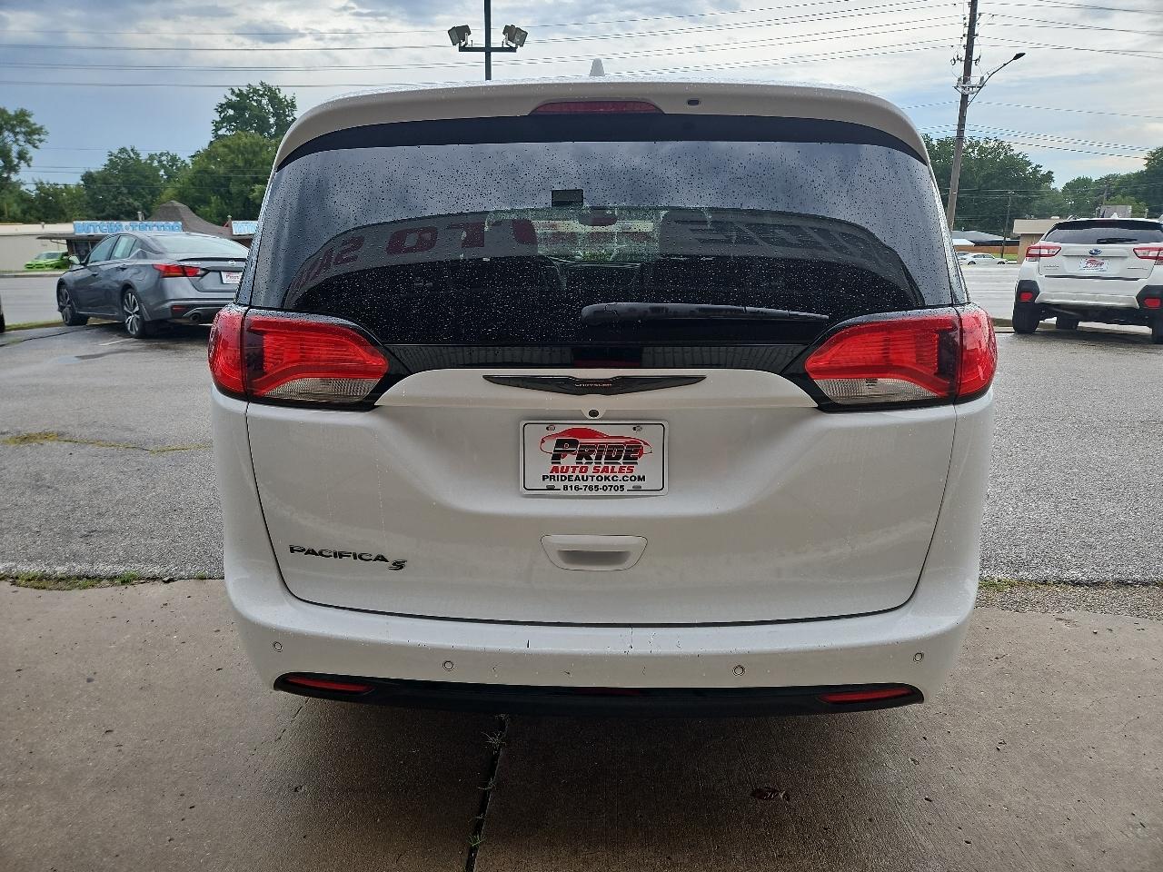 Chrysler Pacifica Touring-L Plus 2018