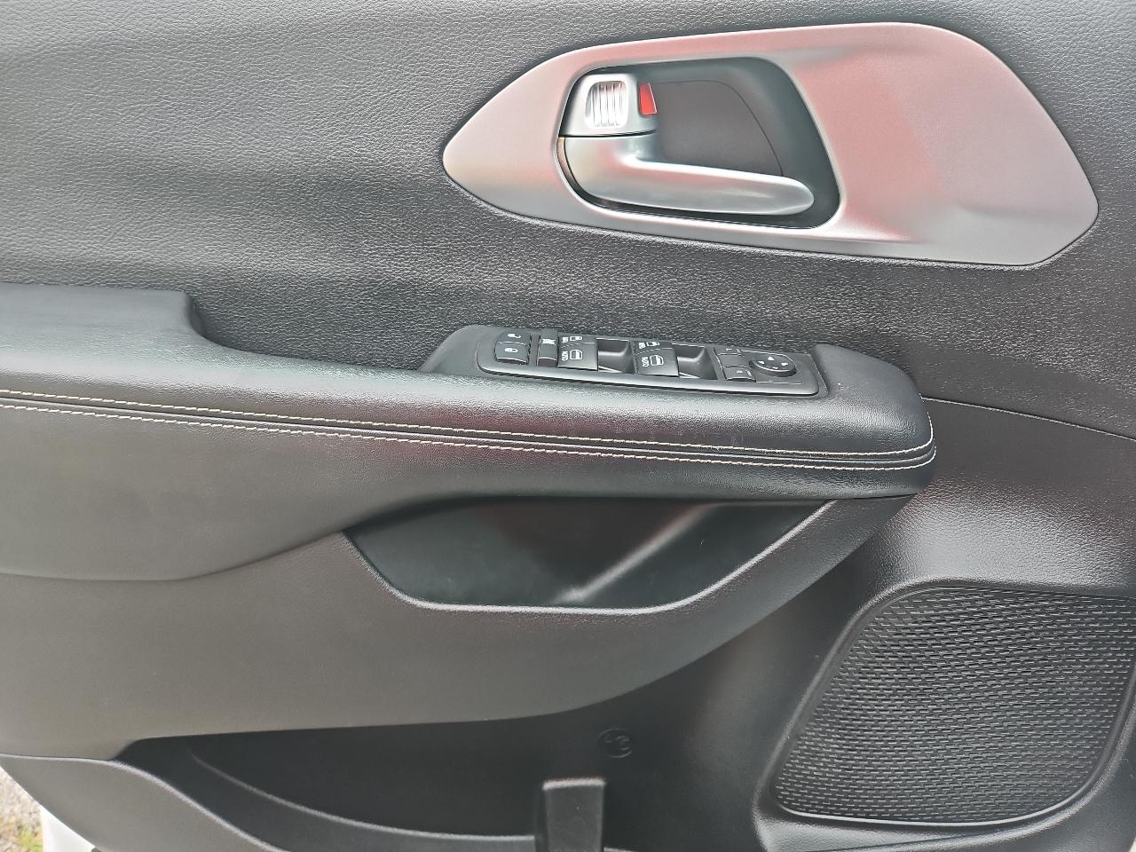 Chrysler Pacifica Touring-L Plus 2018