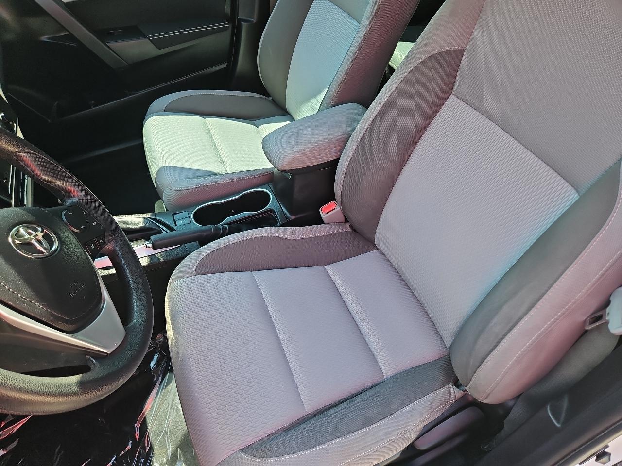 Toyota Corolla LE 2017