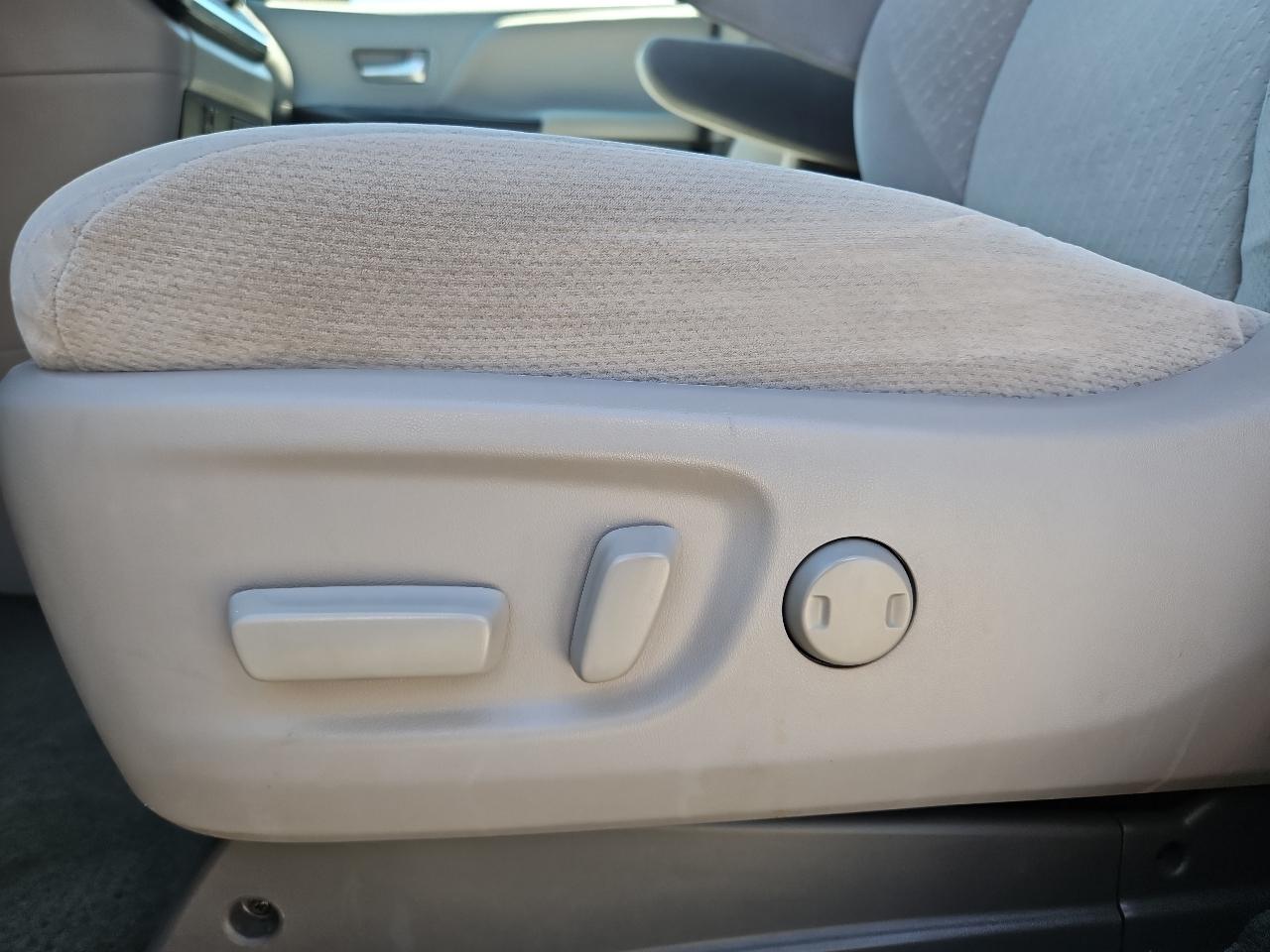Toyota Sienna LE 8-Passenger 2017