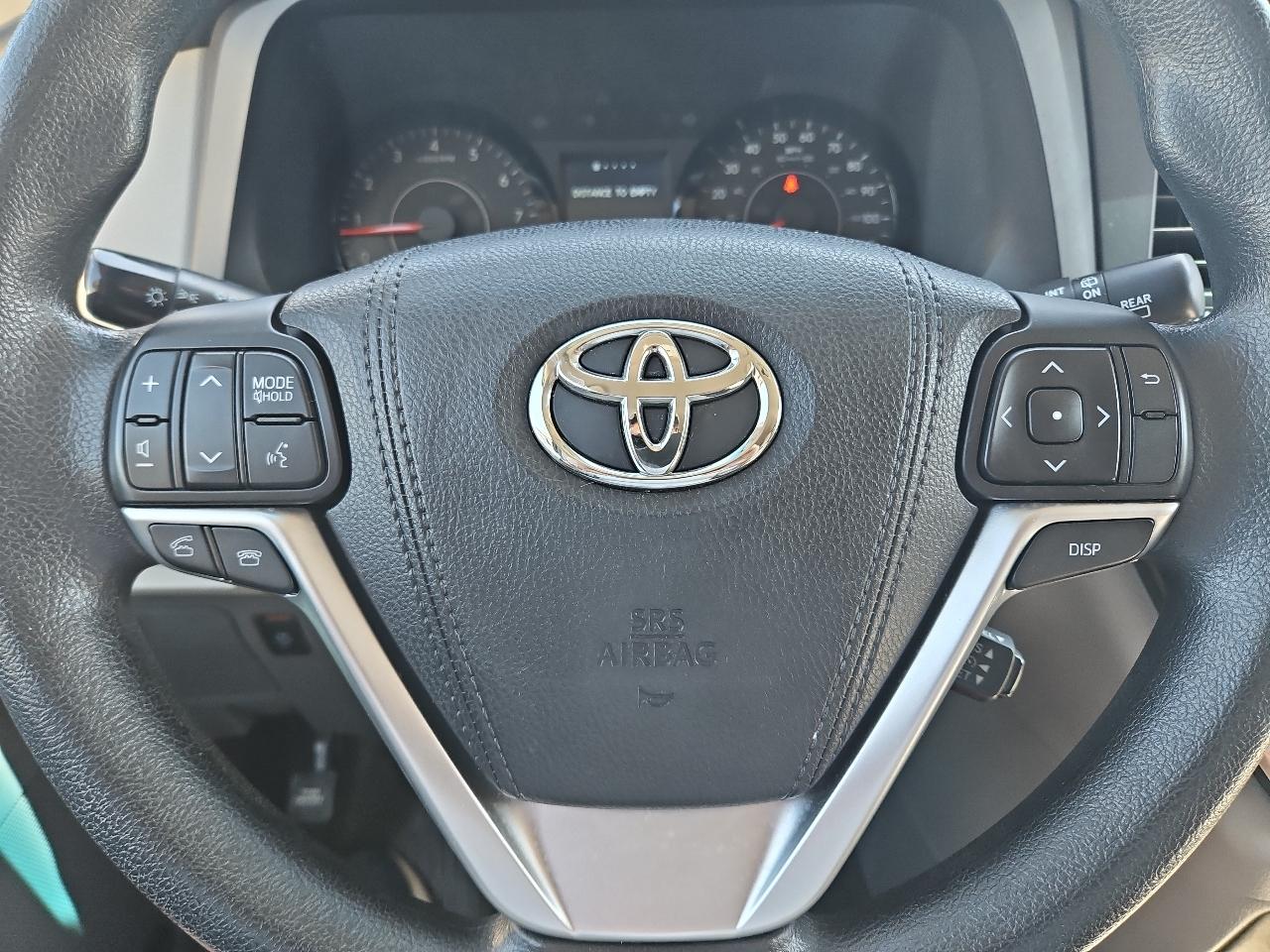 Toyota Sienna LE 8-Passenger 2017