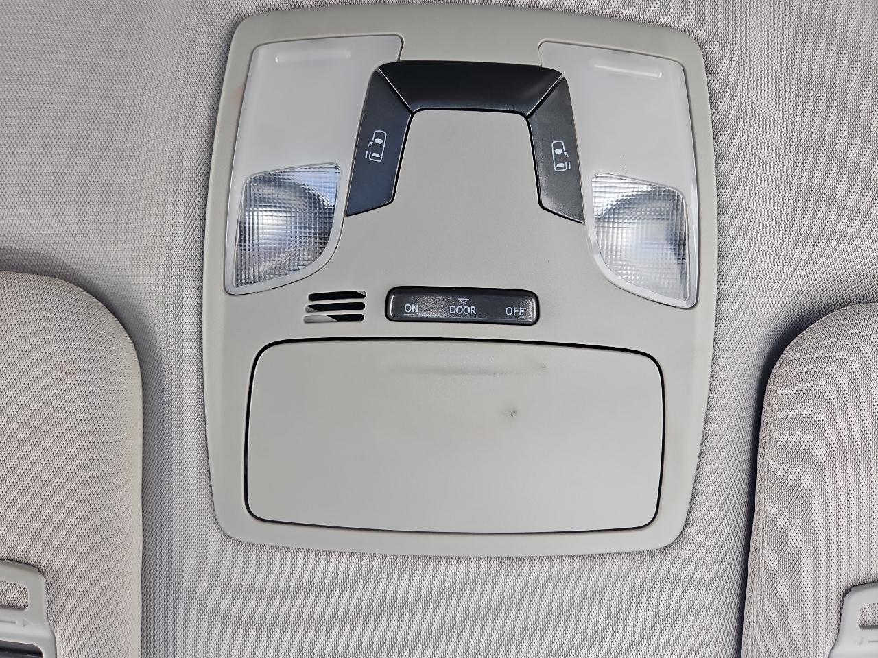 Toyota Sienna LE 8-Passenger 2017
