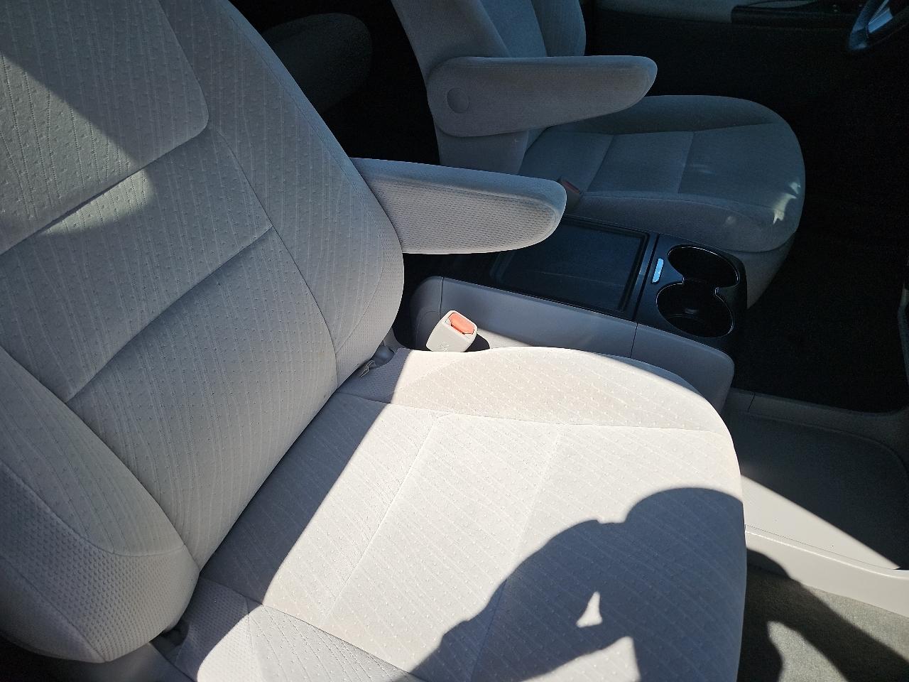 Toyota Sienna LE 8-Passenger 2017