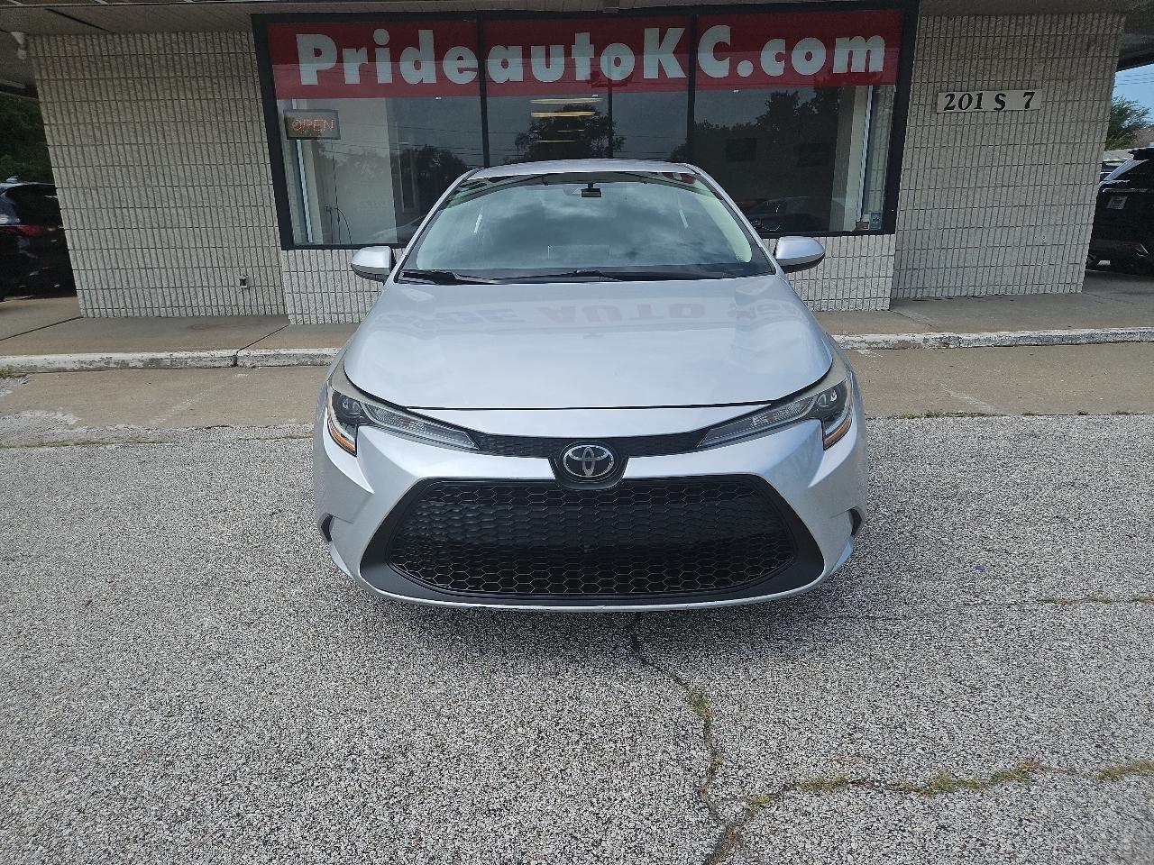 Toyota Corolla LE 2021