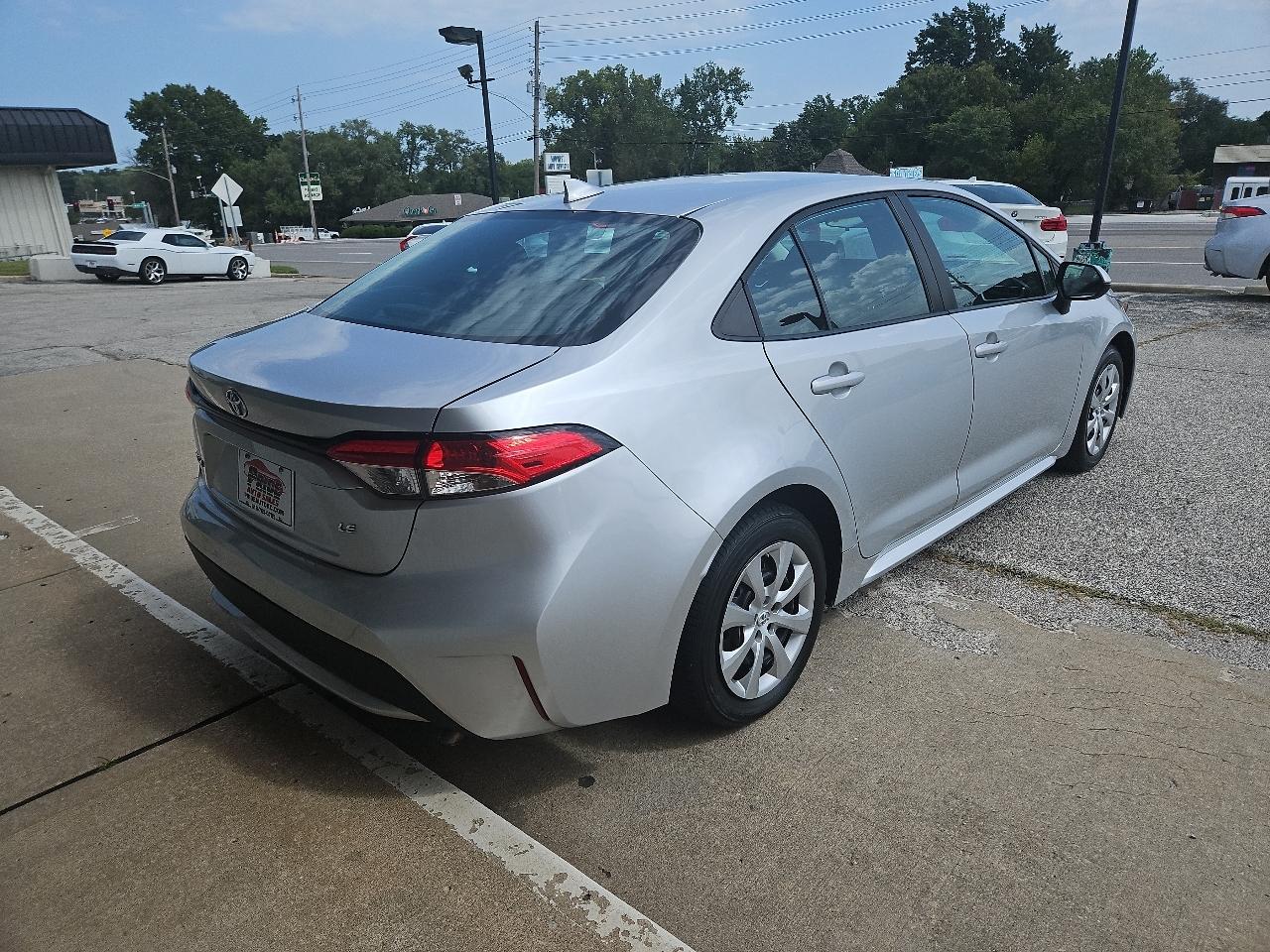 Toyota Corolla LE 2021