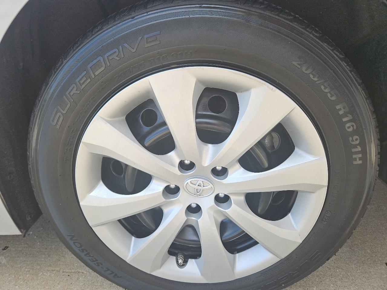 Toyota Corolla LE 2021