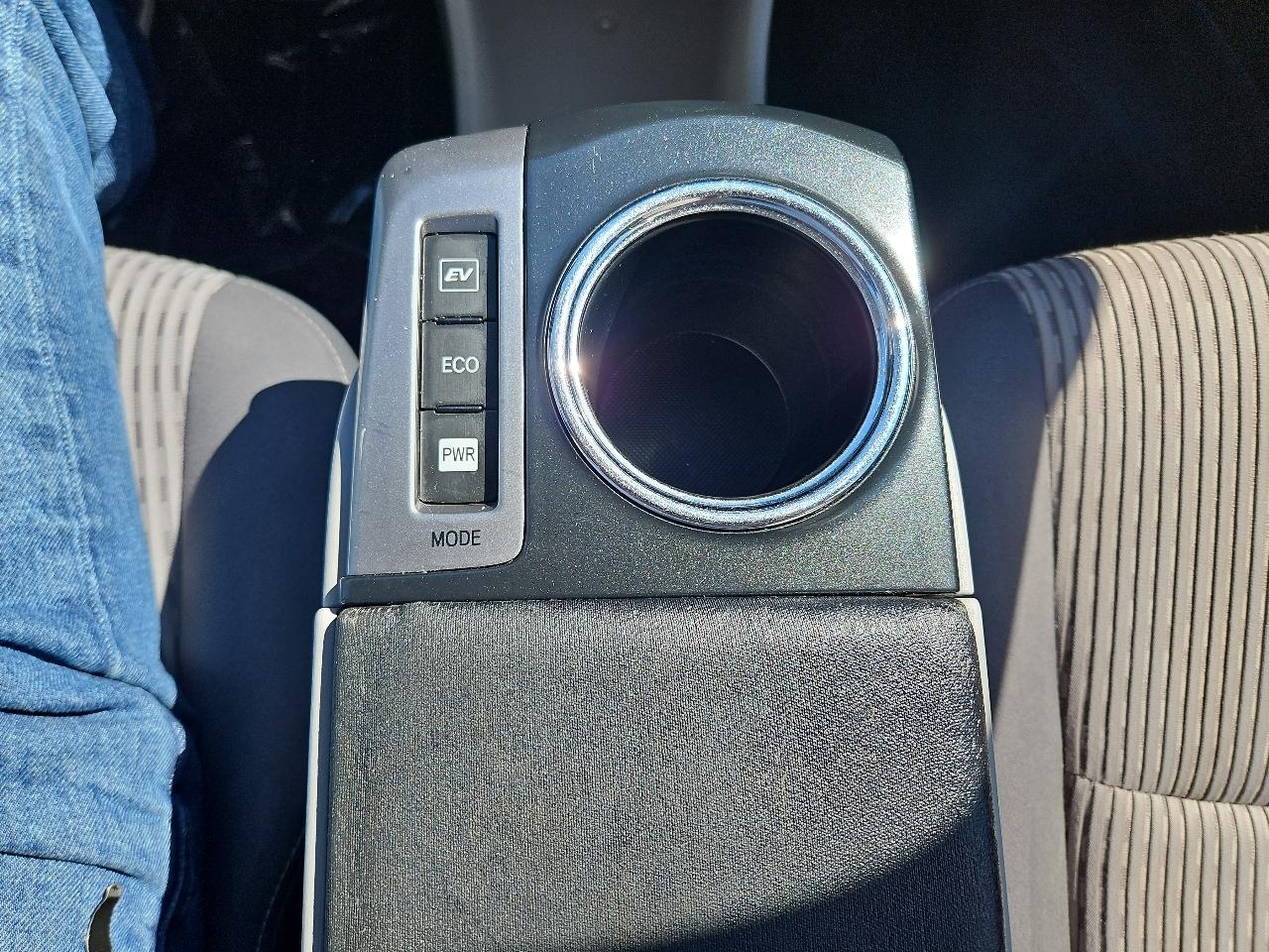 Toyota Prius V Two 2017