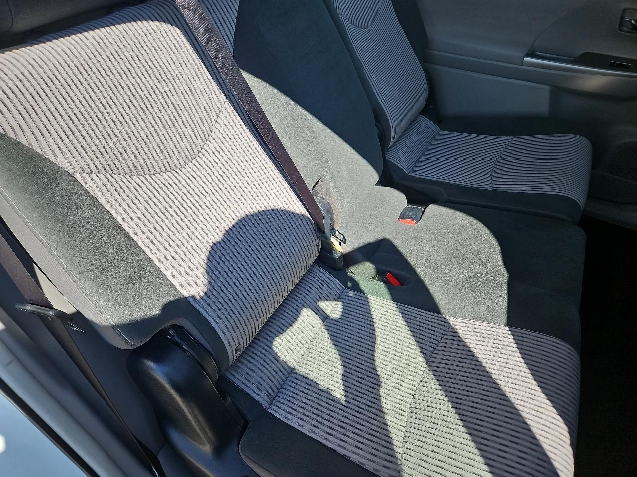 Toyota Prius V Two 2017