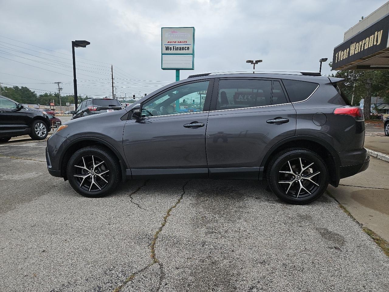 Toyota RAV4 SE 4WD 2016