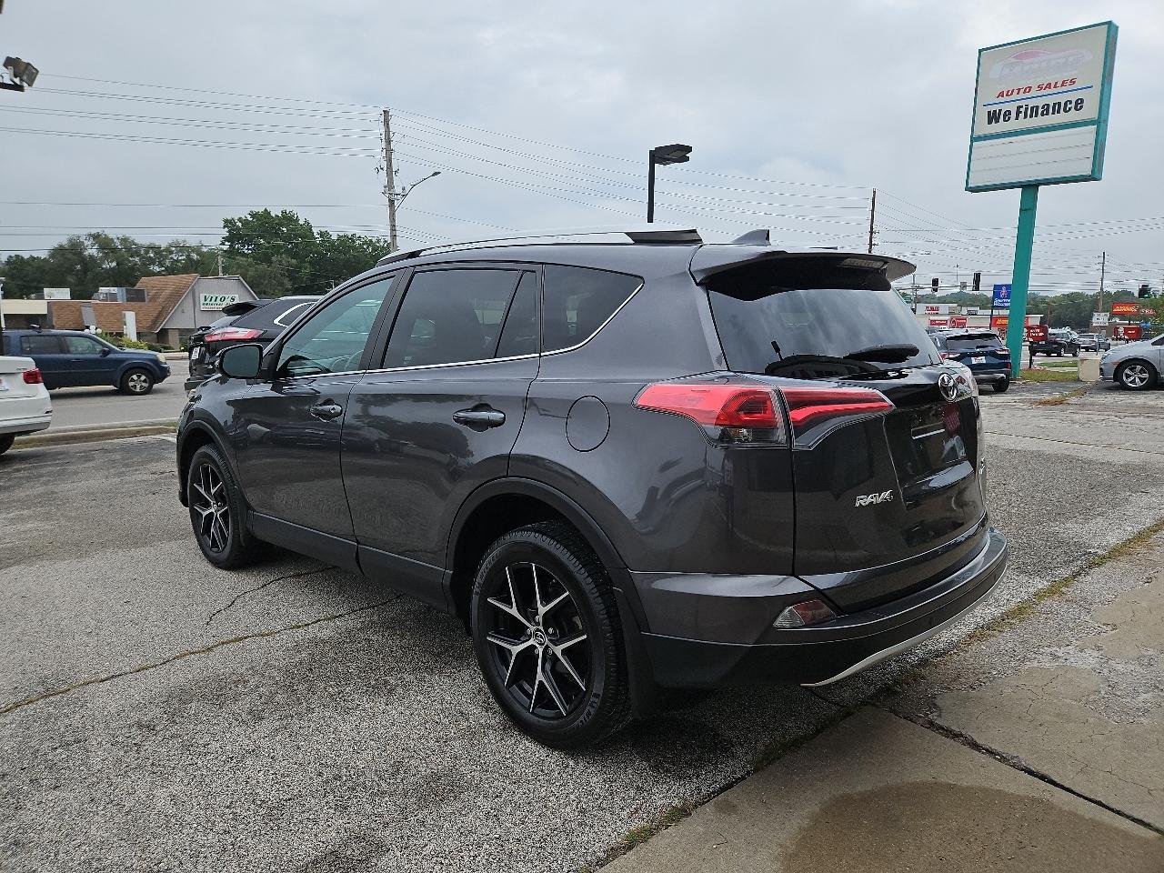 Toyota RAV4 SE 4WD 2016