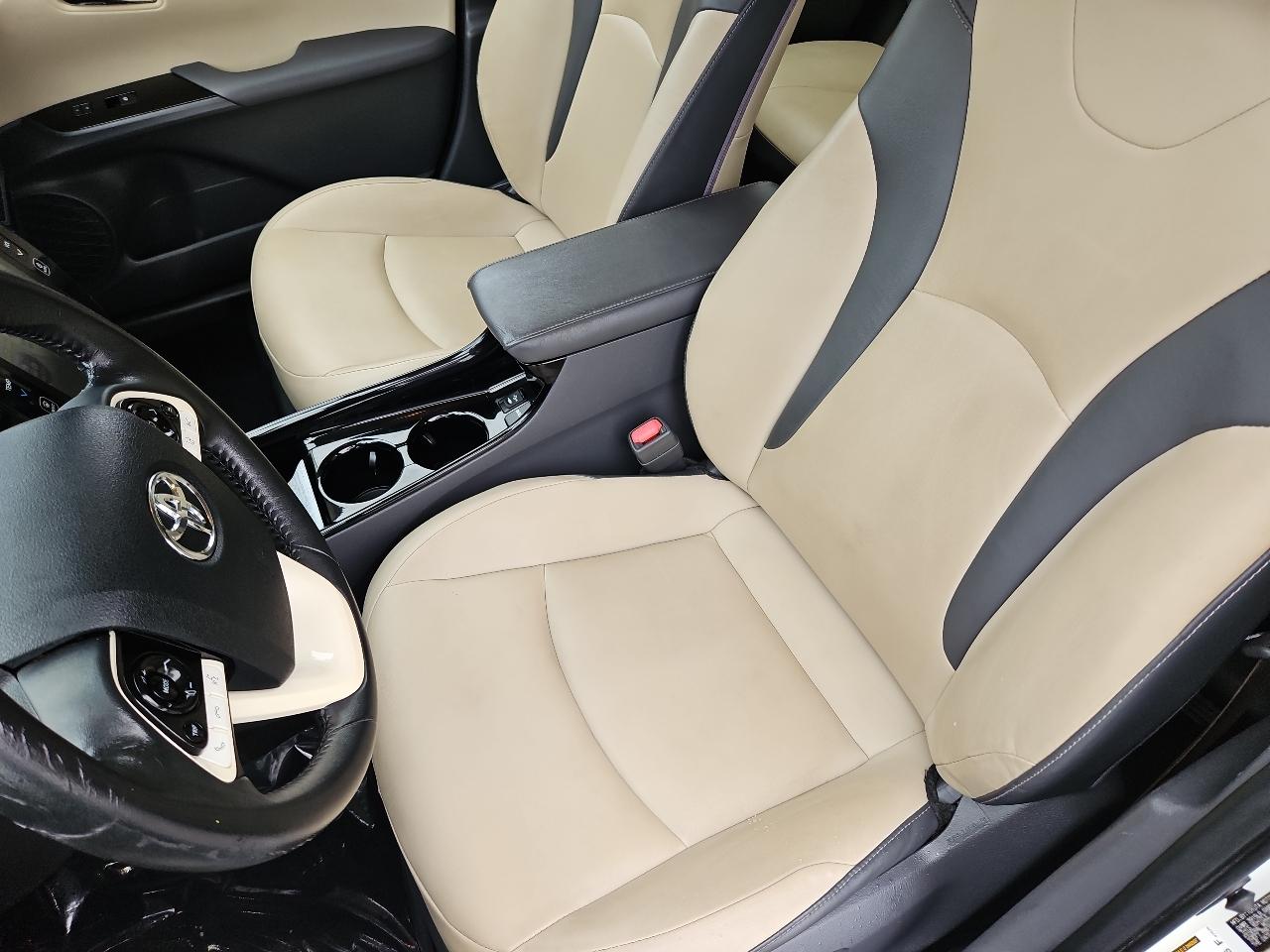 Toyota Prius Four 2018