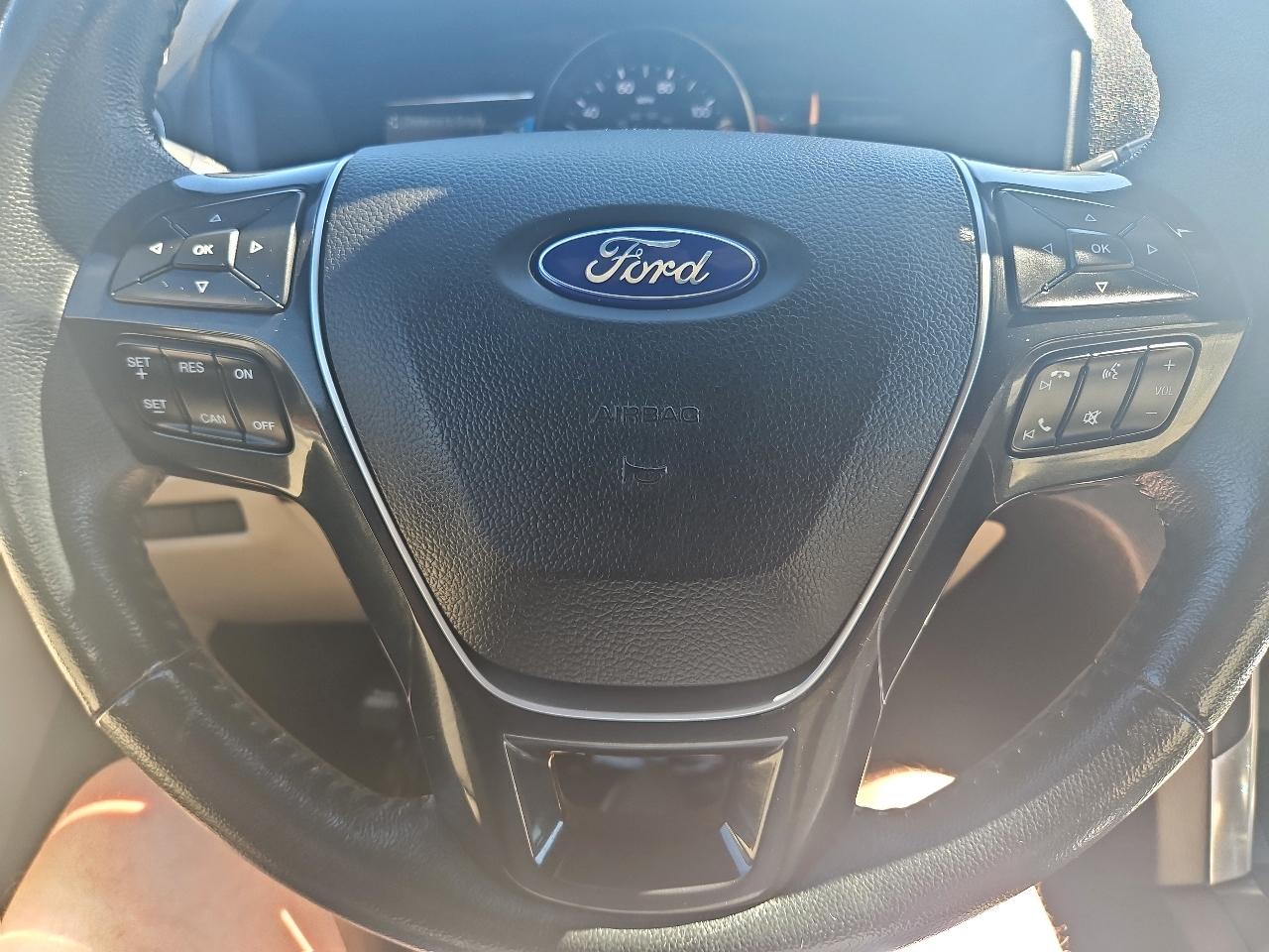 Ford Explorer Limited 4WD 2018