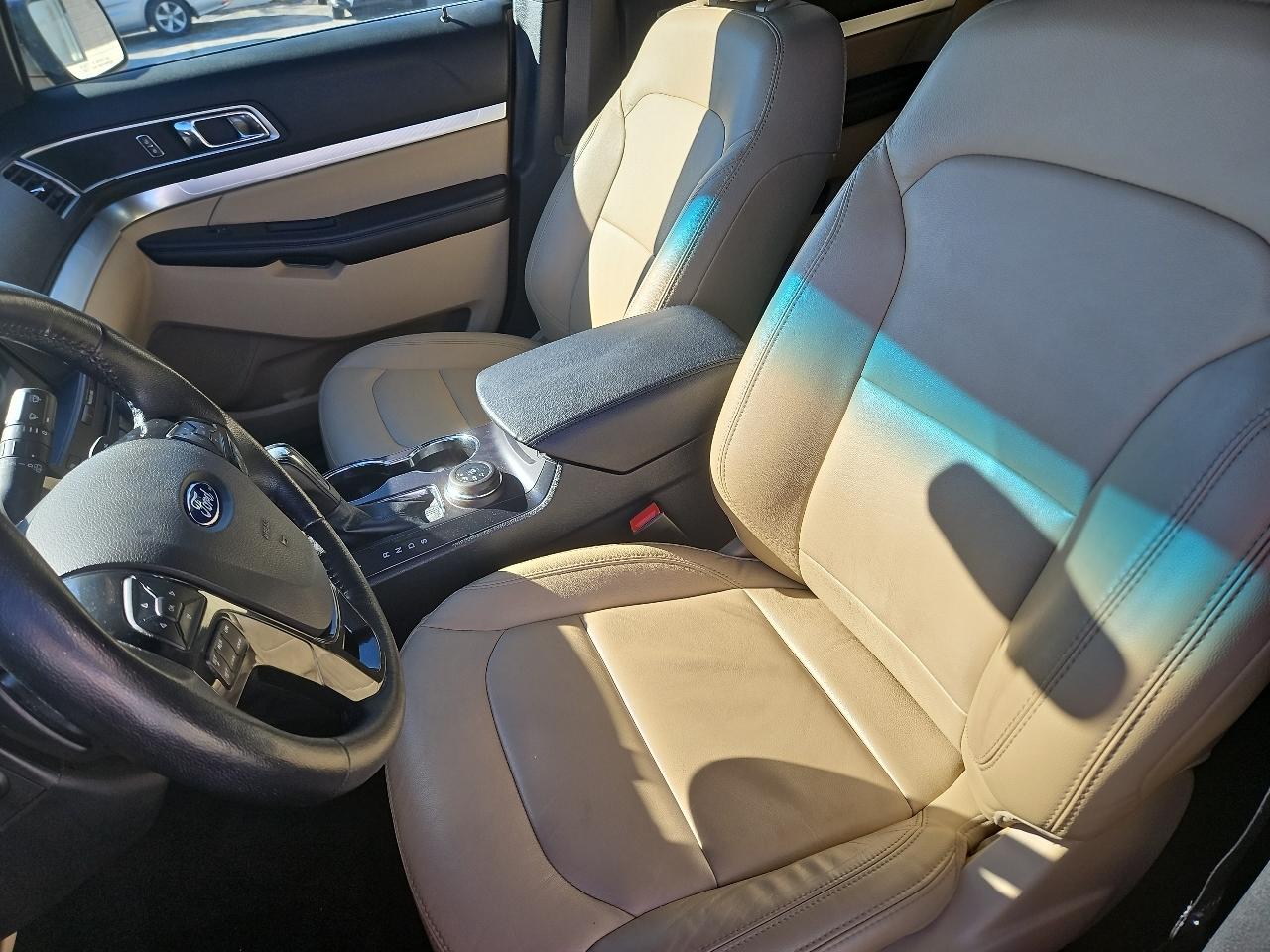 Ford Explorer XLT 4WD 2017