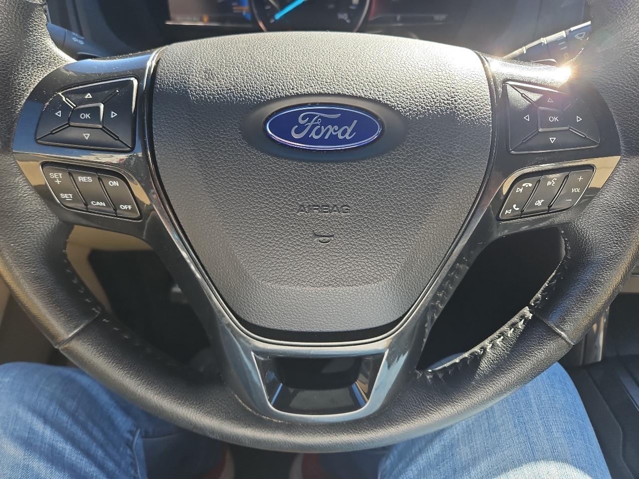 Ford Explorer XLT 4WD 2017