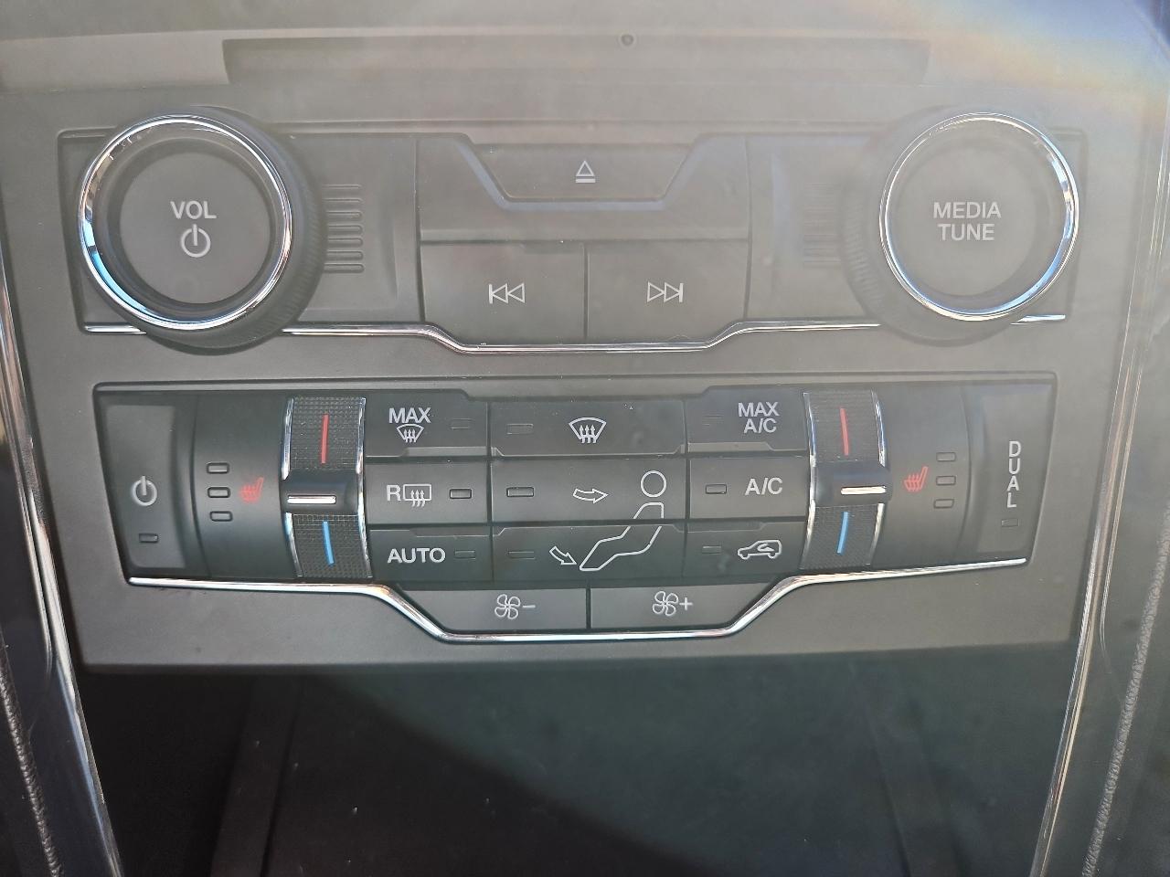 Ford Explorer XLT 4WD 2017