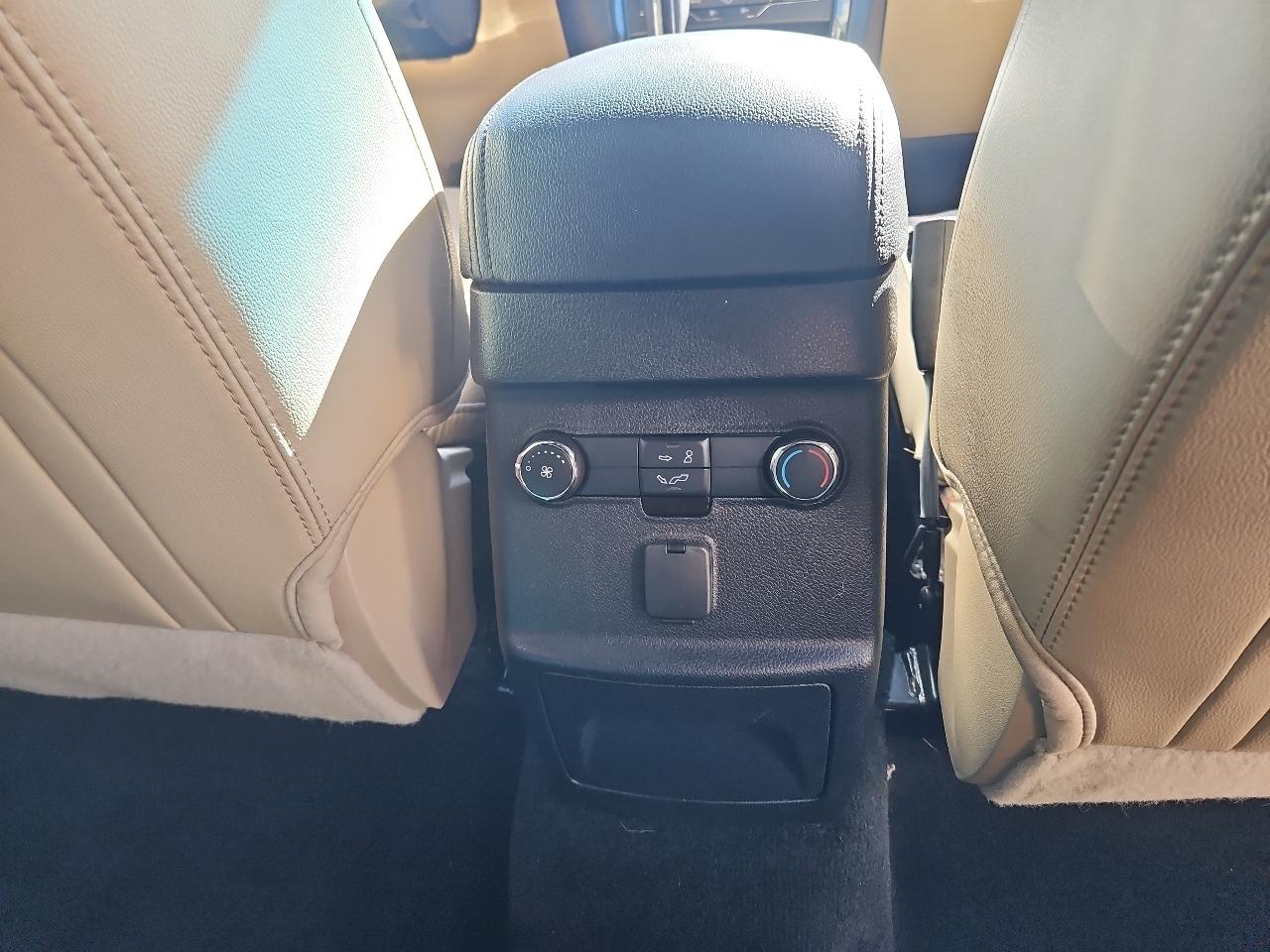 Ford Explorer XLT 4WD 2017