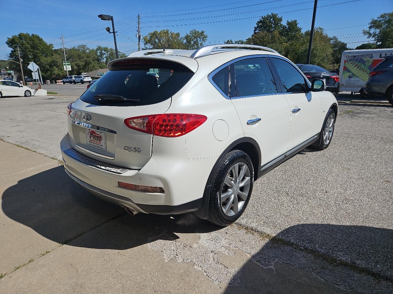 Infiniti QX50 Base AWD 2017