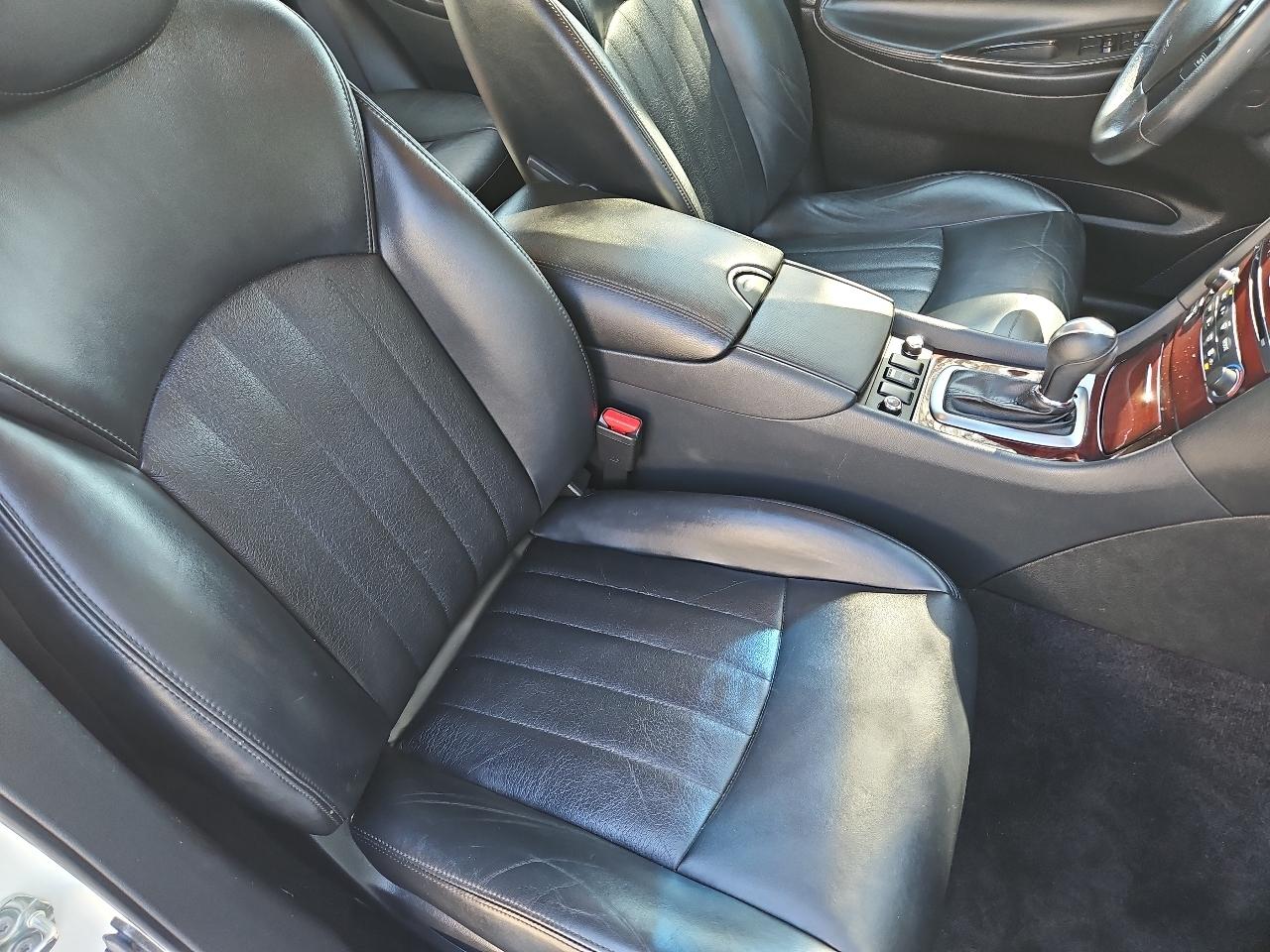 Infiniti QX50 Base AWD 2017