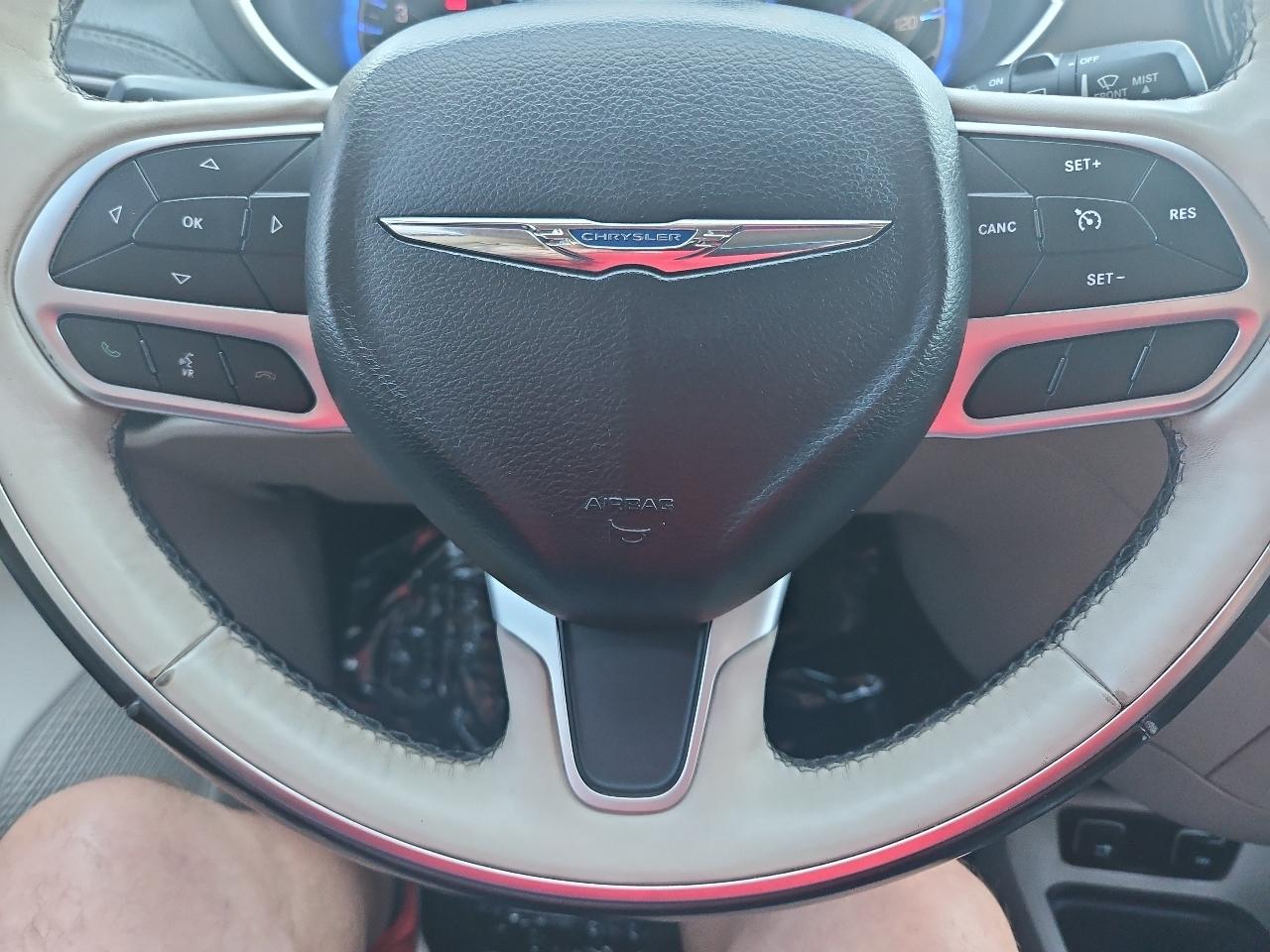 Chrysler Pacifica Limited 2018