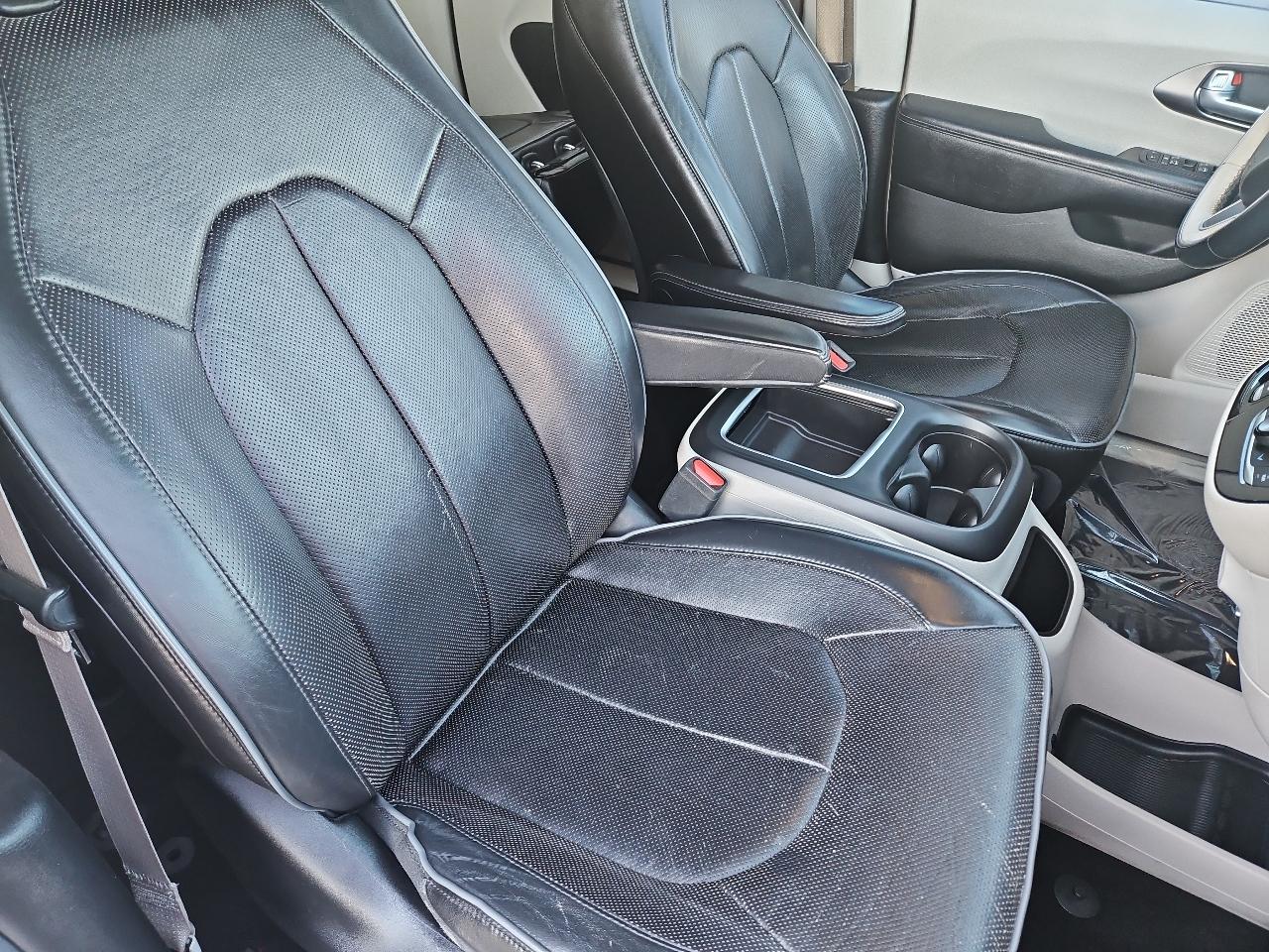 Chrysler Pacifica Limited 2018