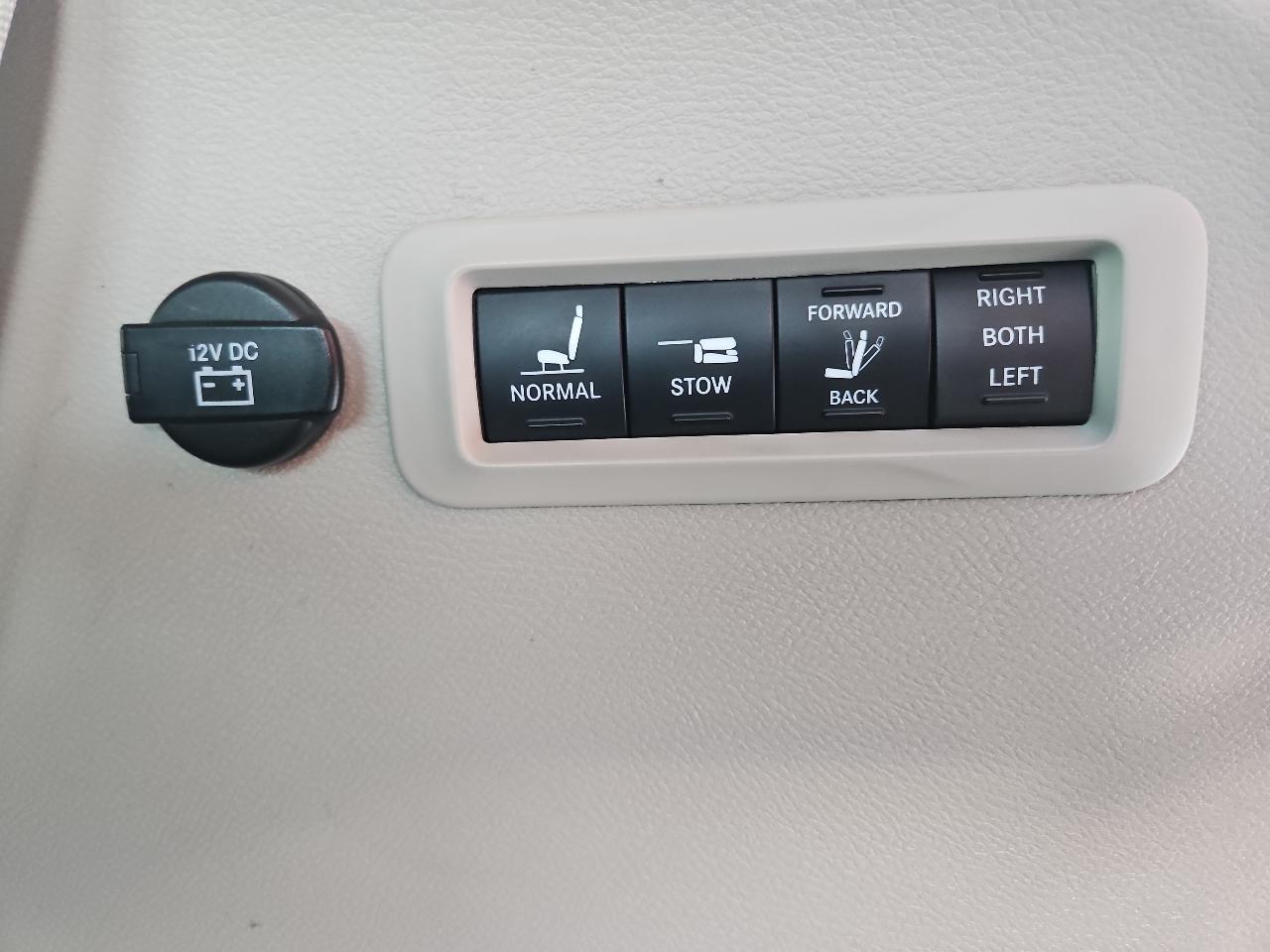 Chrysler Pacifica Limited 2018