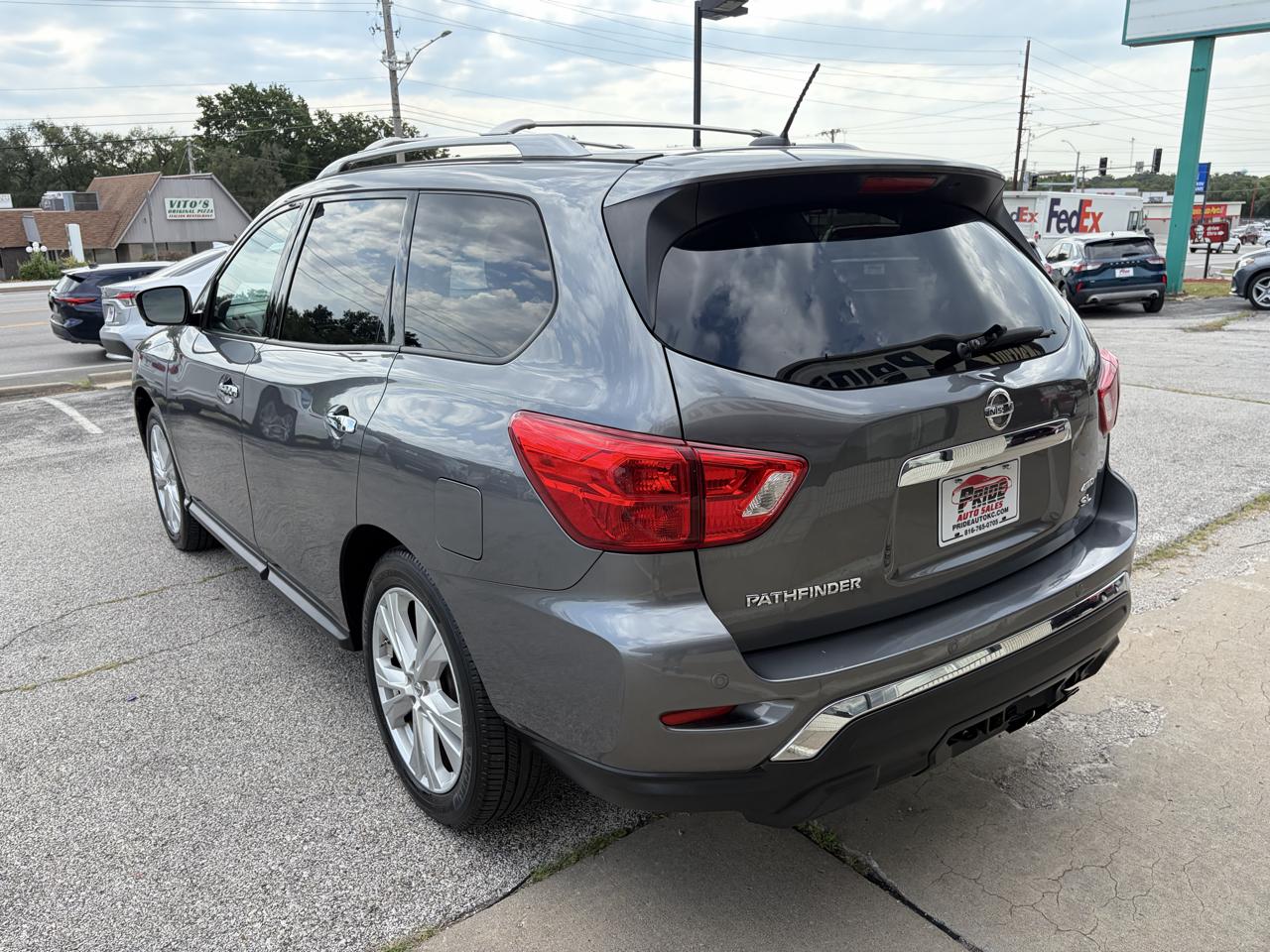 Nissan Pathfinder SL 4WD 2018