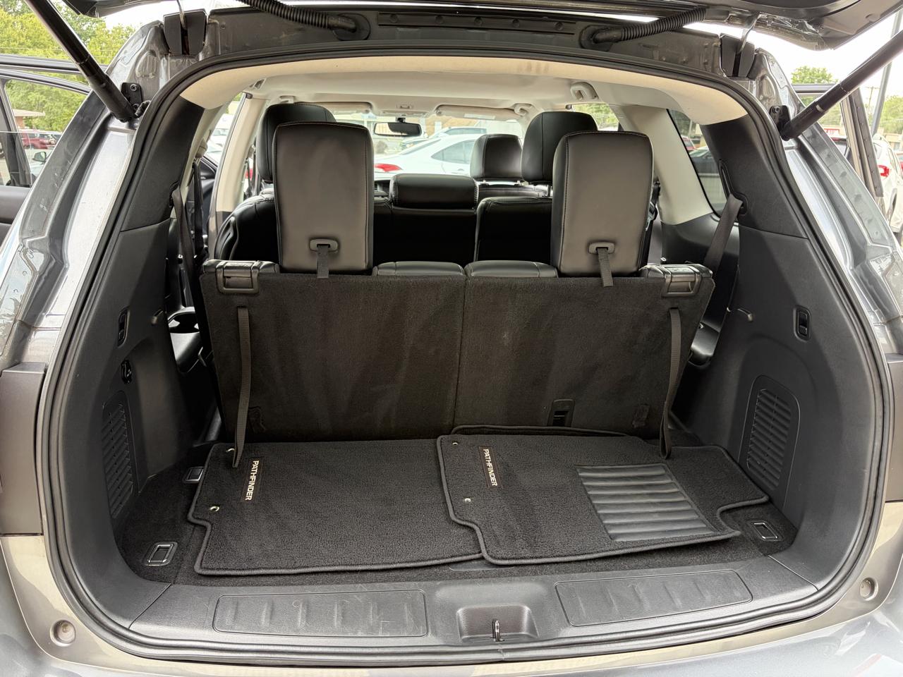 Nissan Pathfinder SL 4WD 2018